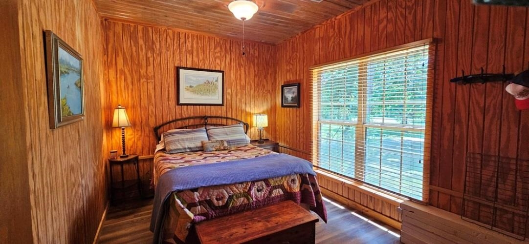 232 Bobo  Hardy, AR