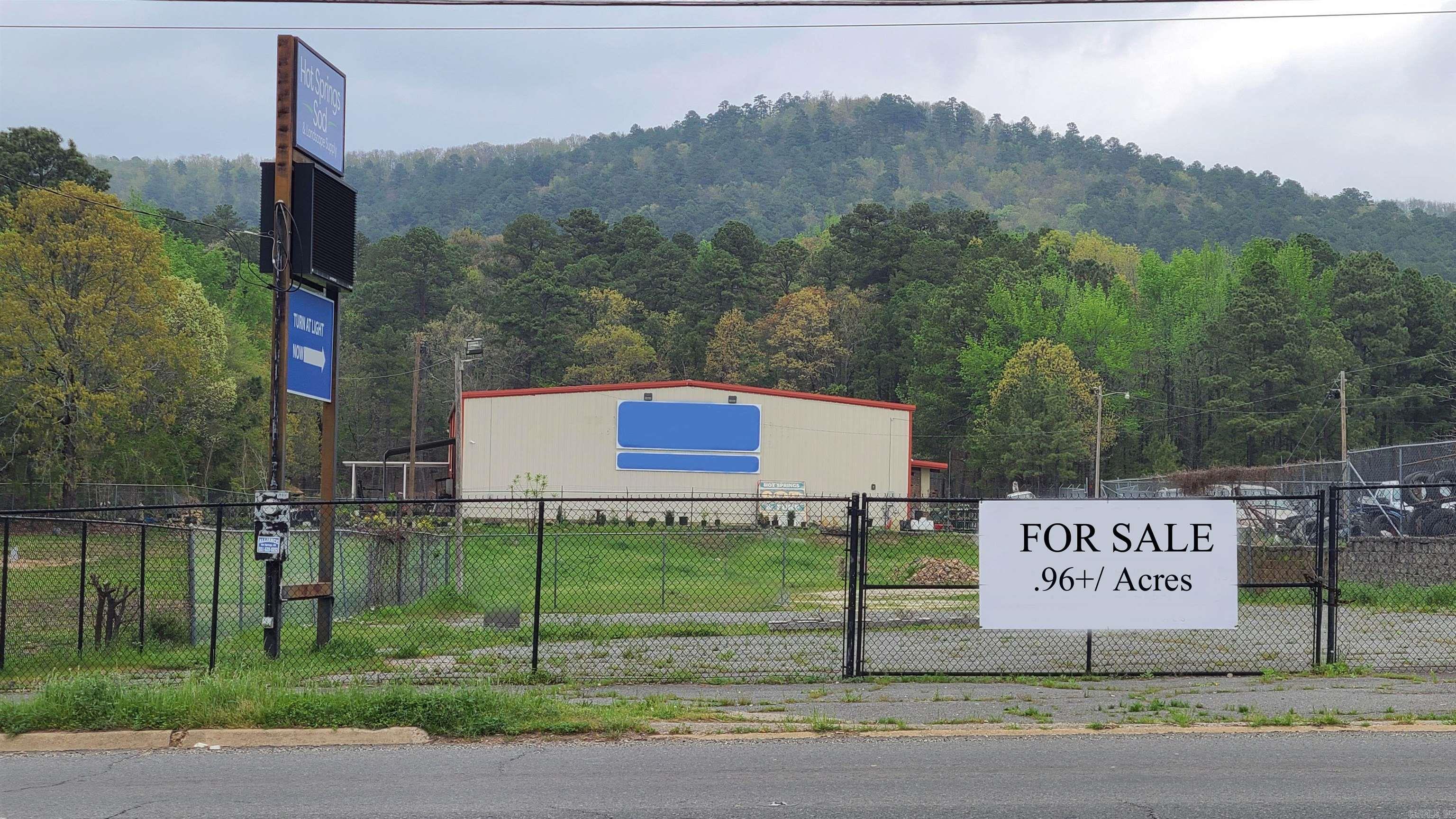 1806  Albert Pike Rd  Hot Springs, AR