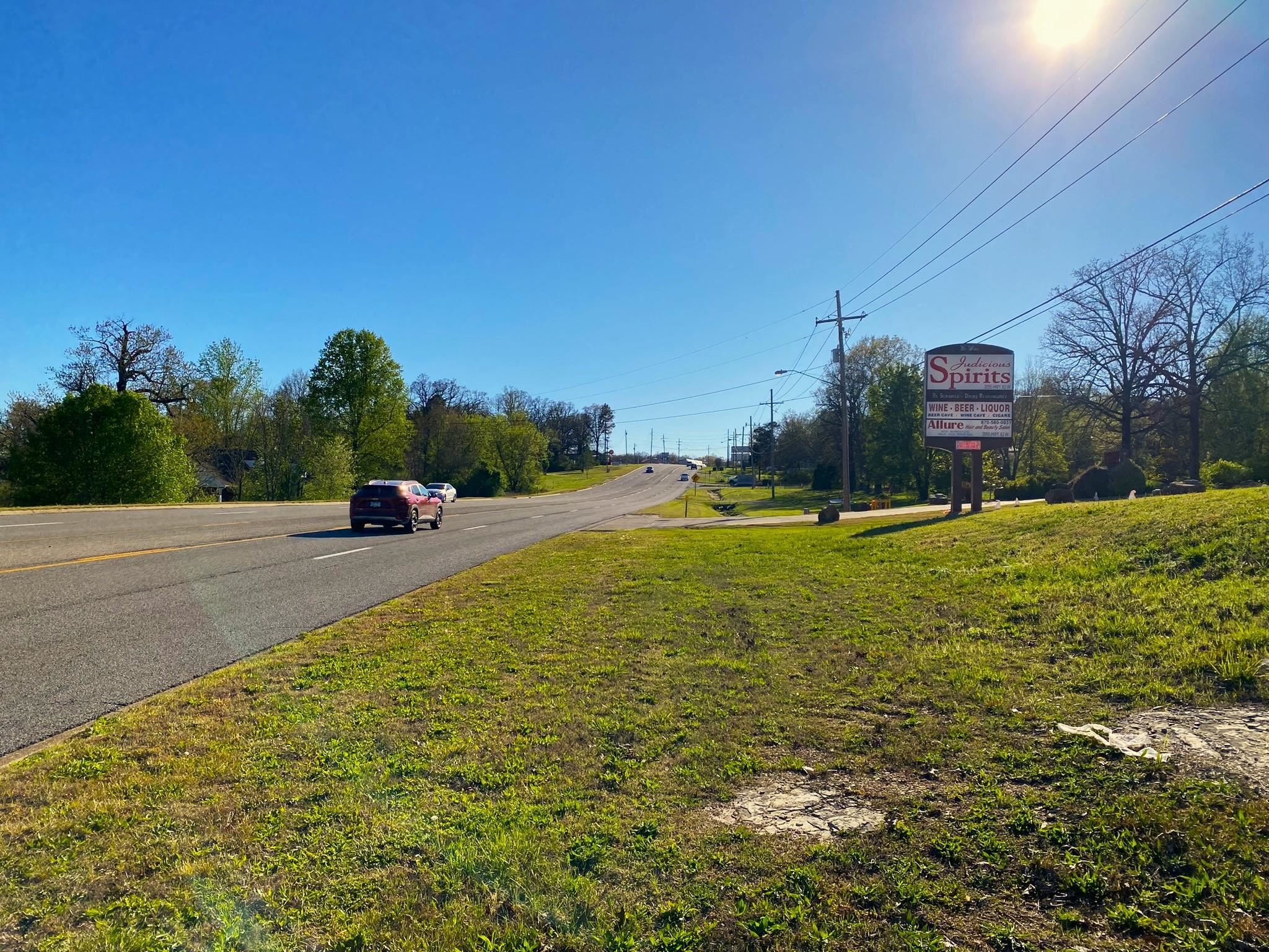 007-14999-159  Hwy 62 West  Mountain Home, AR
