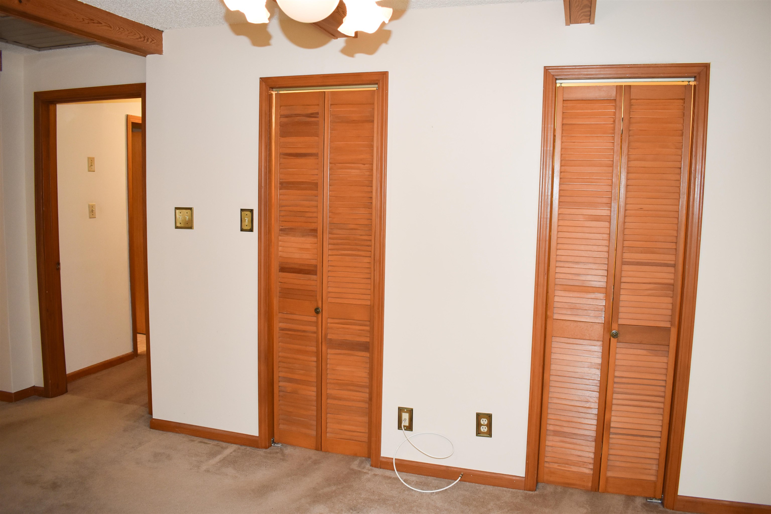 1112  Maple  Mountain View, AR