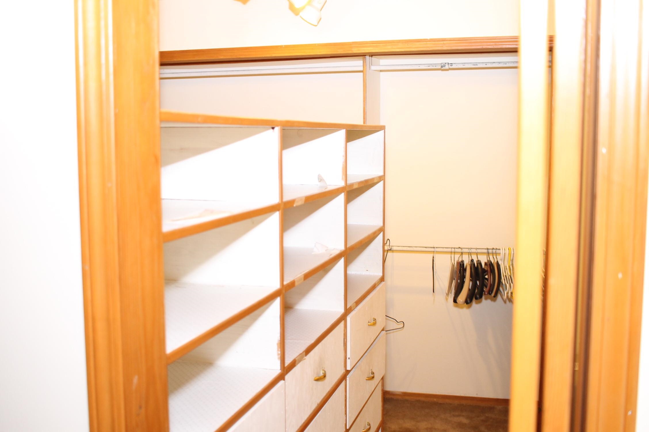 1112  Maple  Mountain View, AR