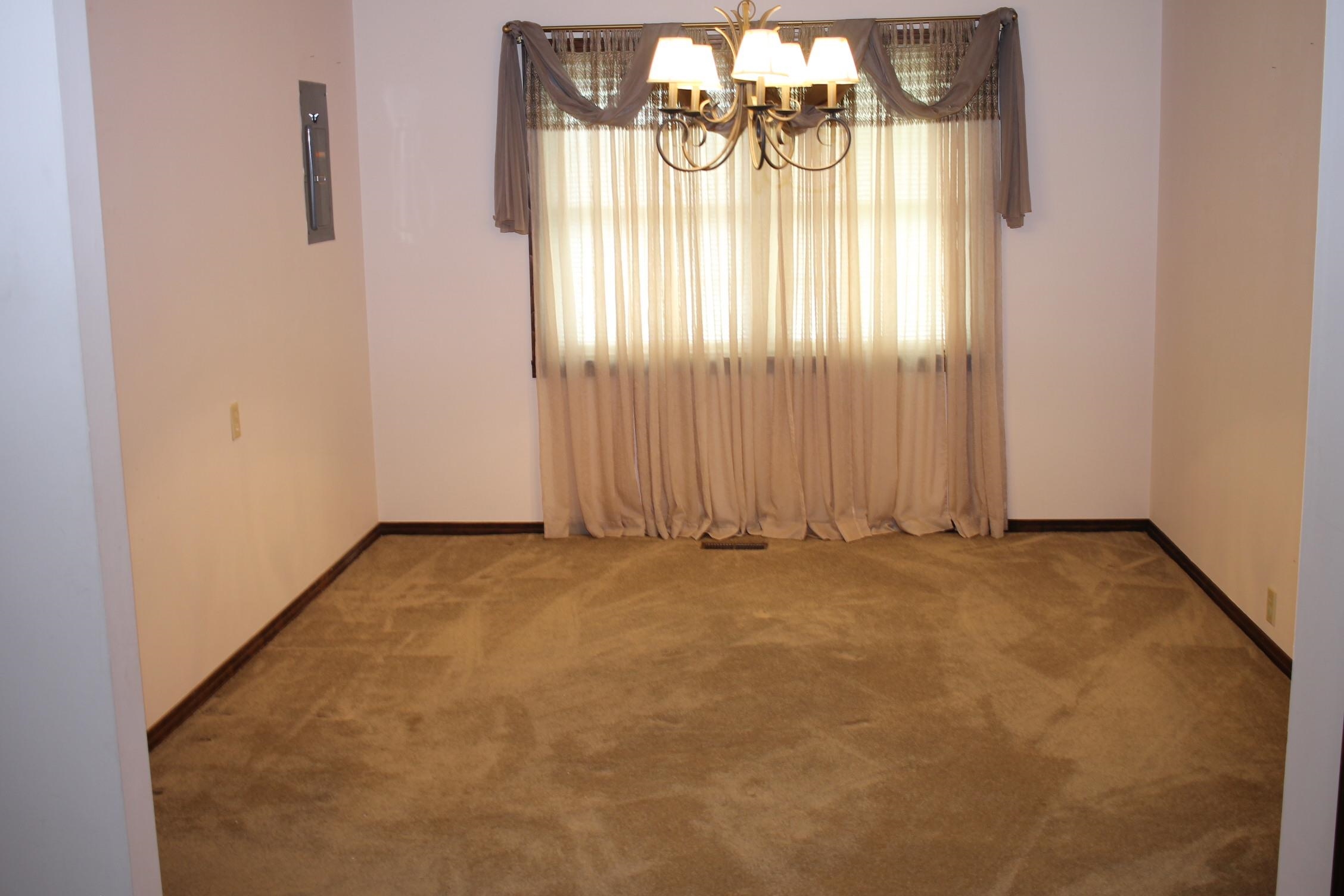 1112  Maple  Mountain View, AR
