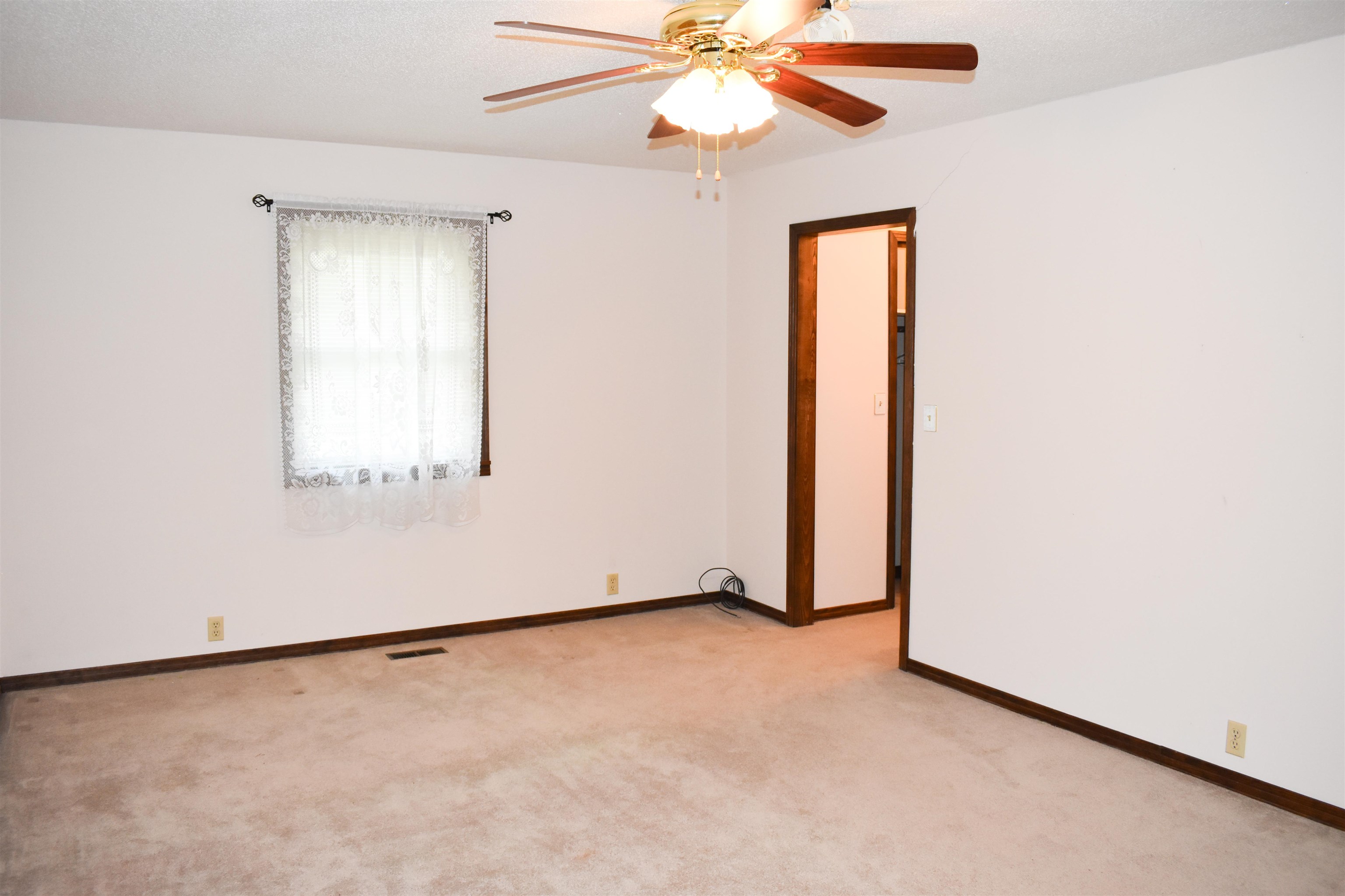 1112  Maple  Mountain View, AR