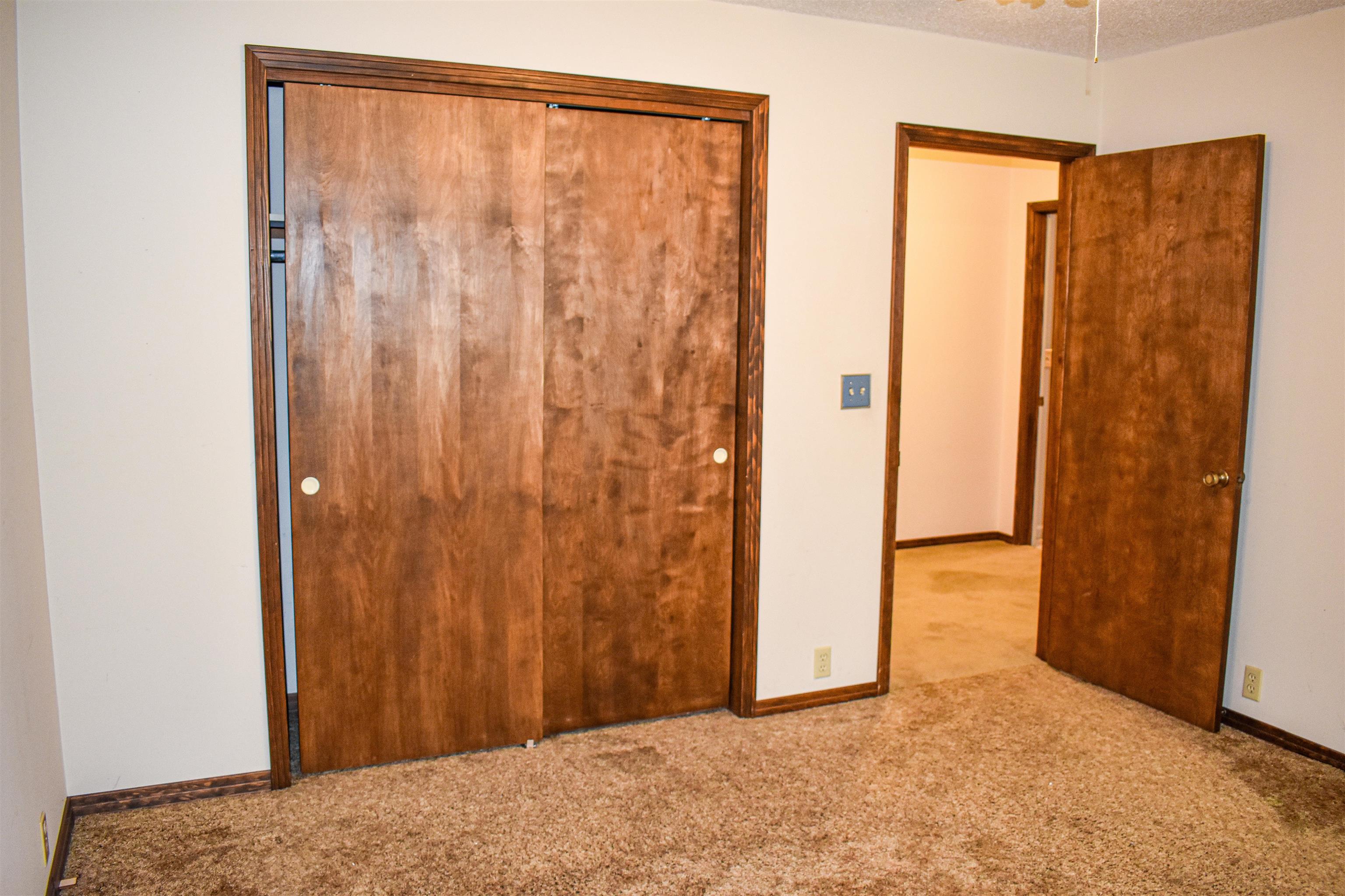 1112  Maple  Mountain View, AR