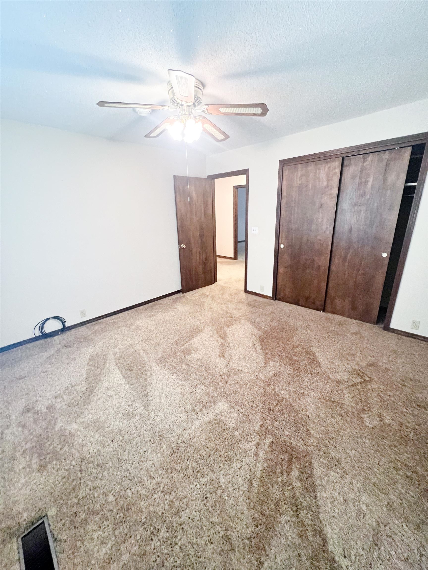 1112  Maple  Mountain View, AR