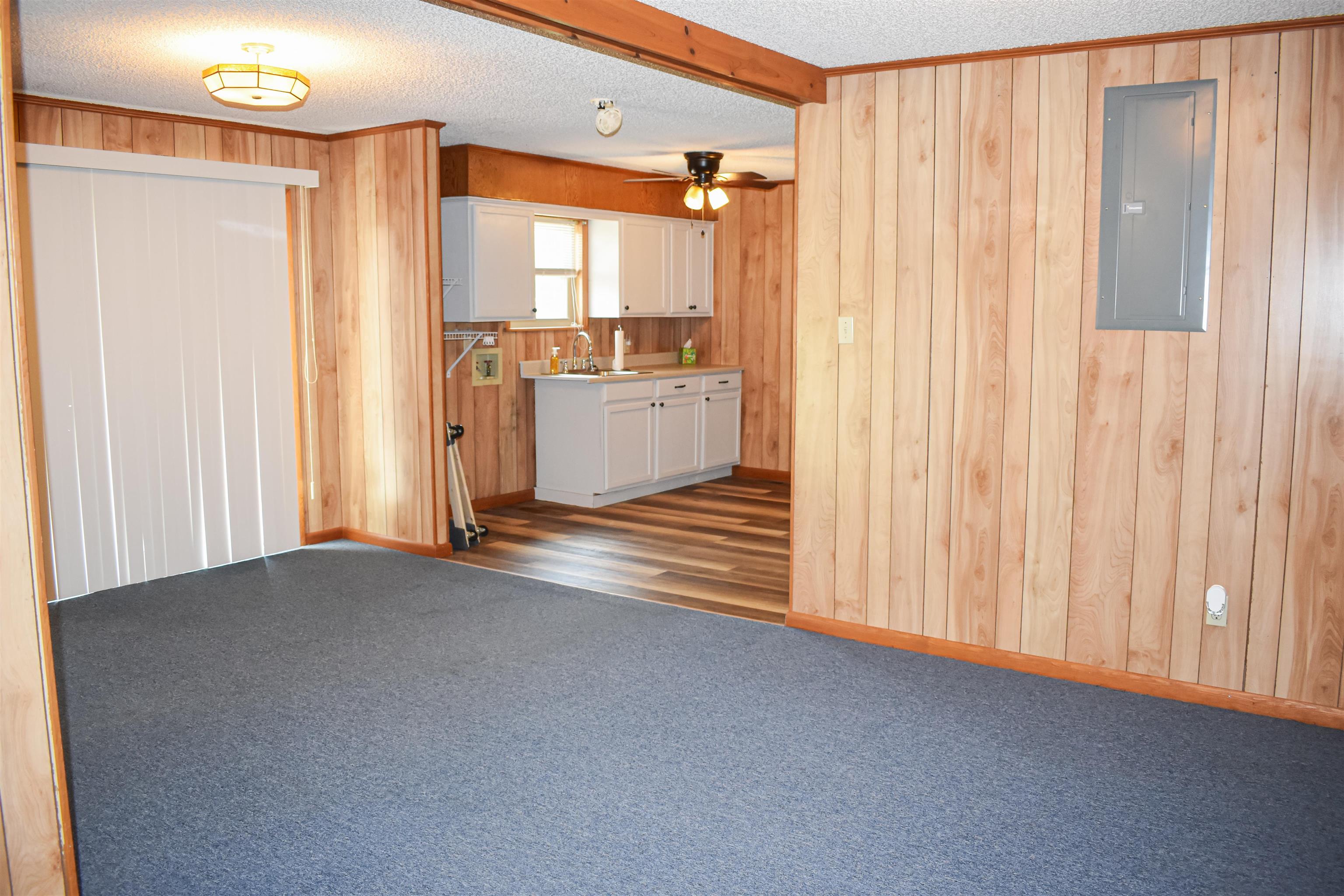 1112  Maple  Mountain View, AR