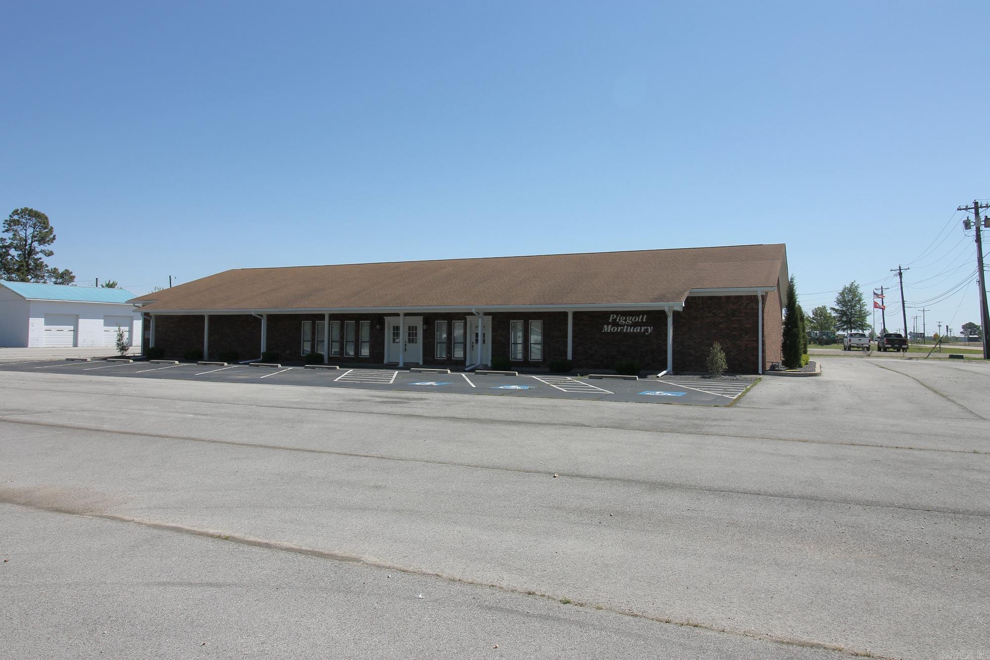 830  Terminal  Piggott, AR