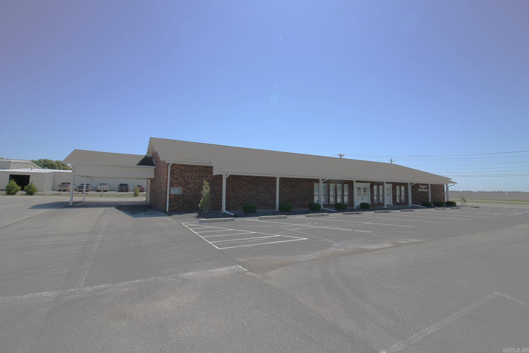 830  Terminal  Piggott, AR