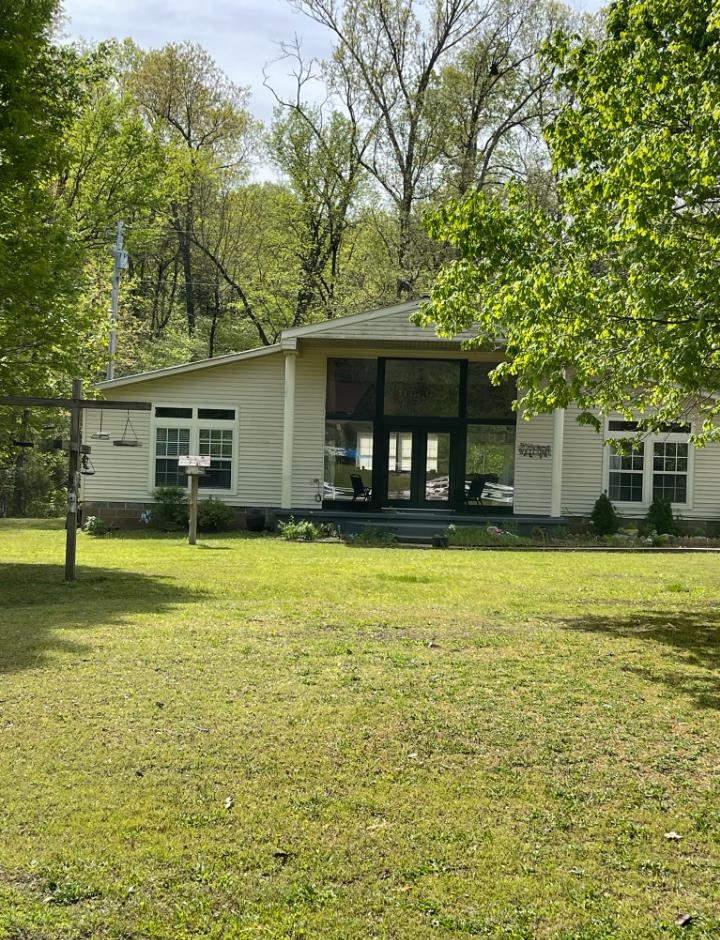 218  River Rd  Hardy, AR