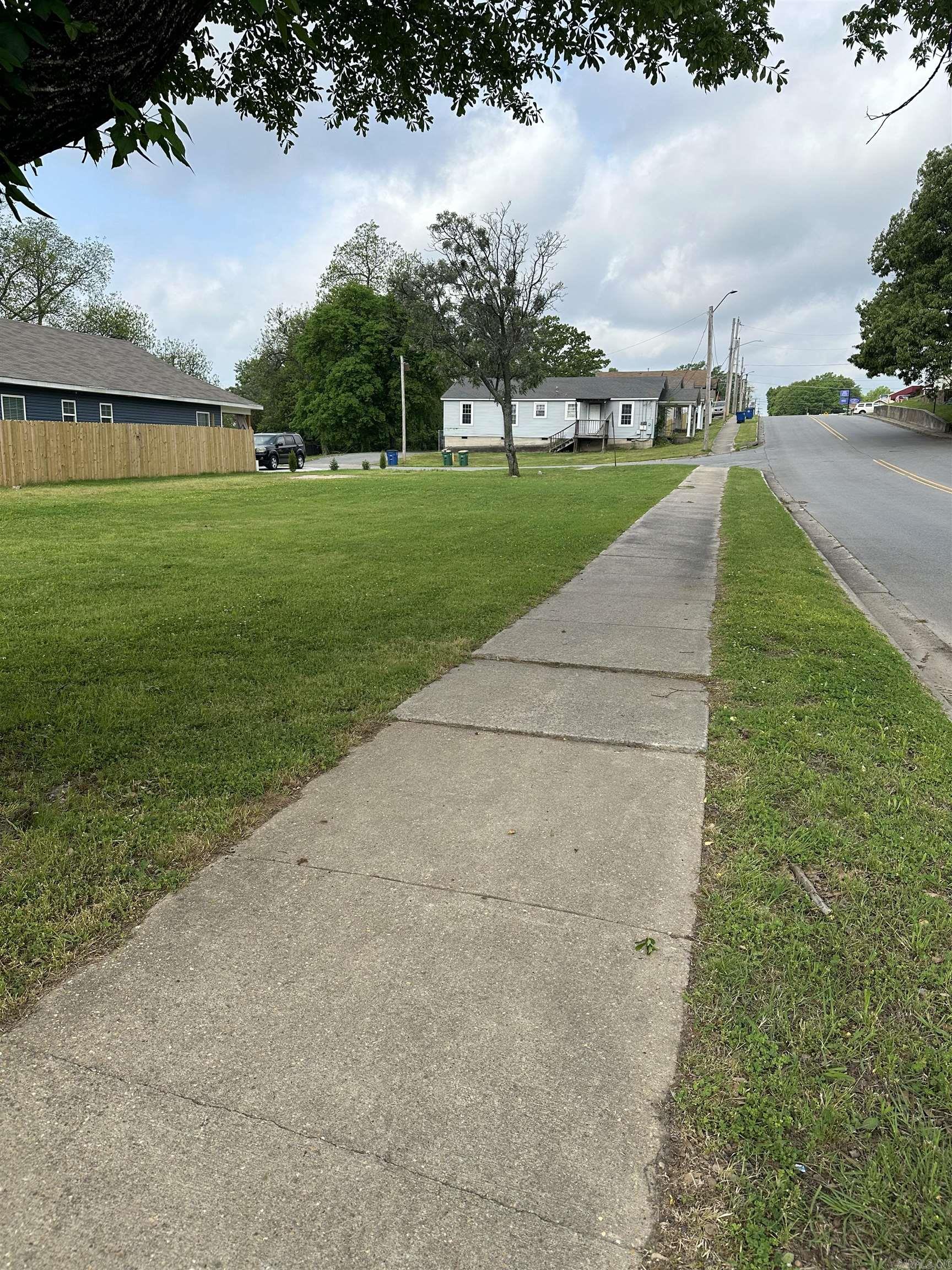 1422 N Magnolia  North Little Rock, AR