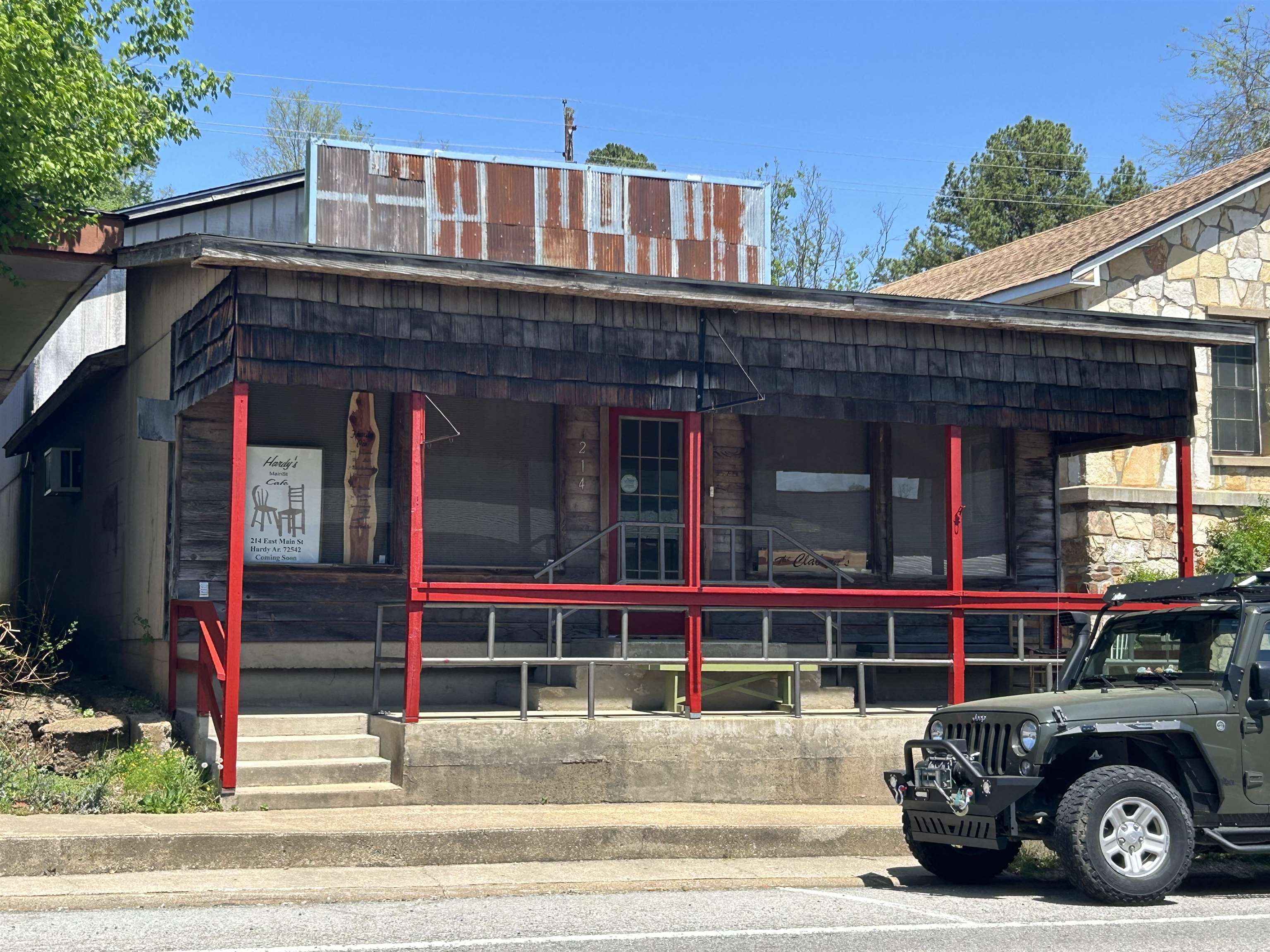 214 E Main  Hardy, AR