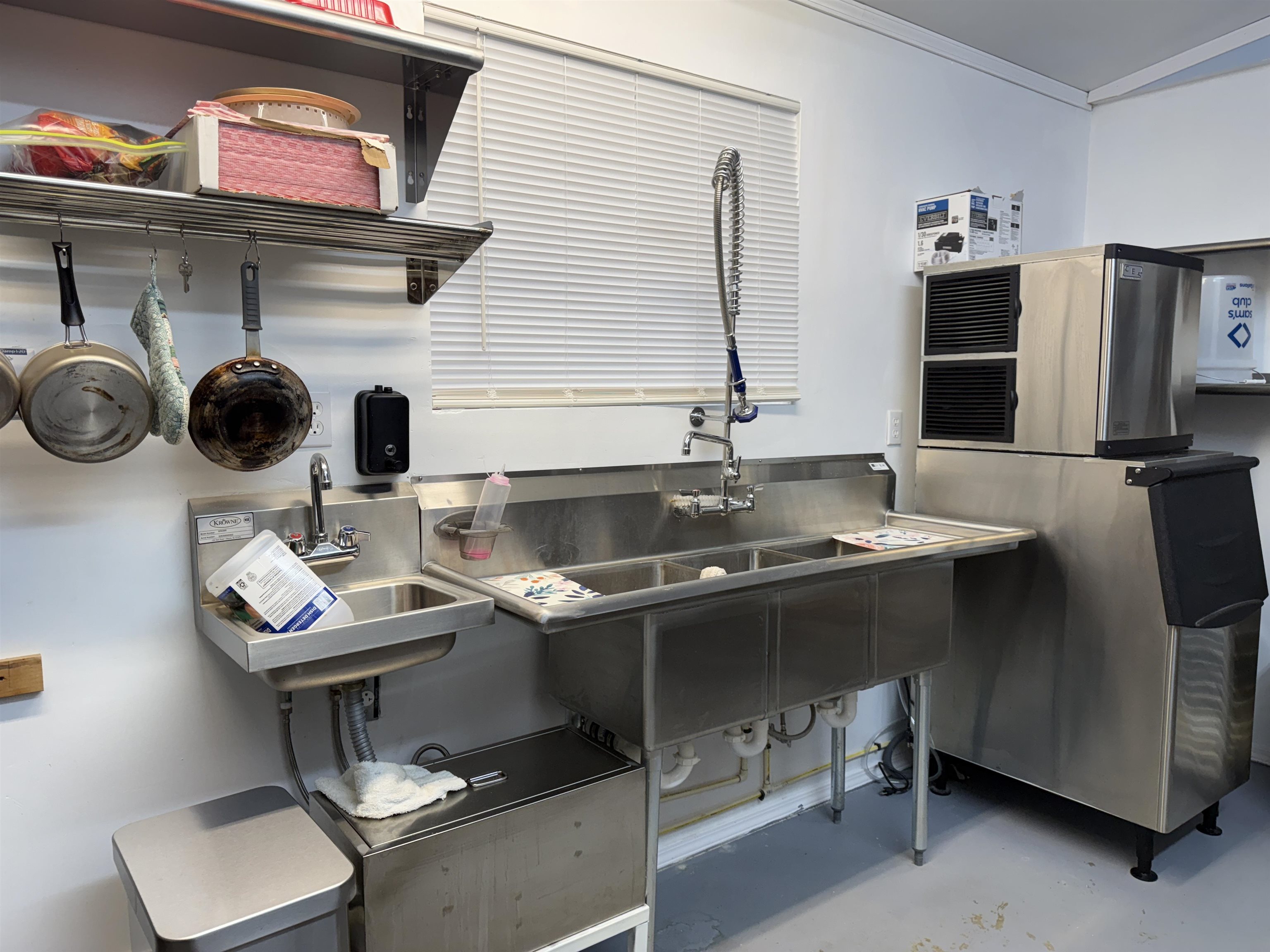 214 E Main  Hardy, AR