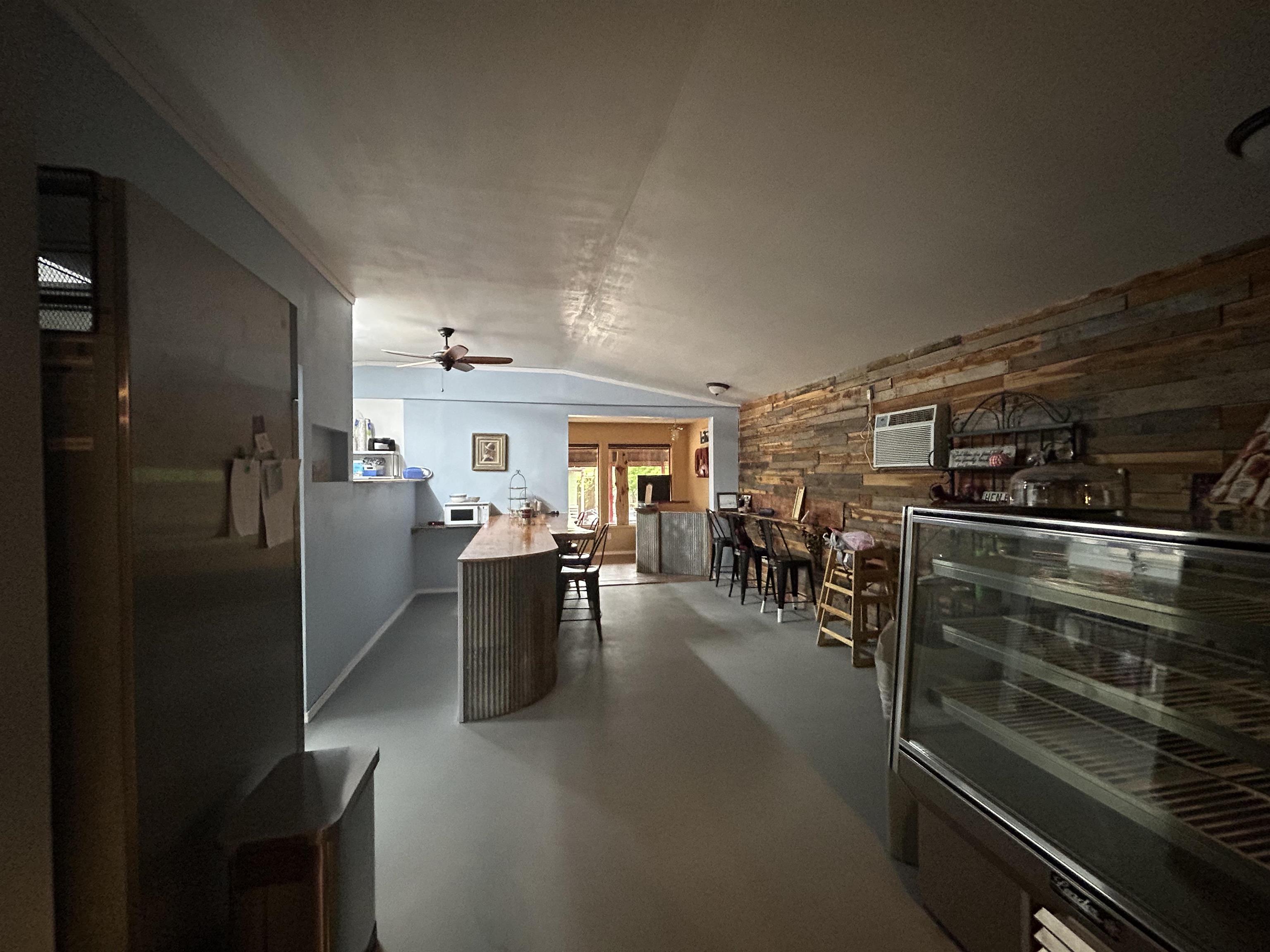 214 E Main  Hardy, AR