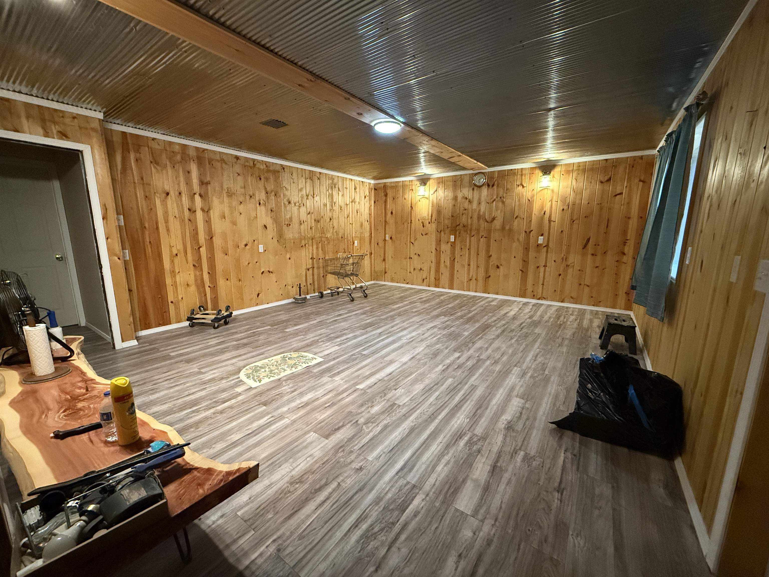 214 E Main  Hardy, AR