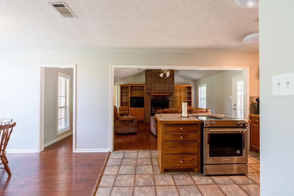 305  Pleasant Meadows Cv  Cabot, AR