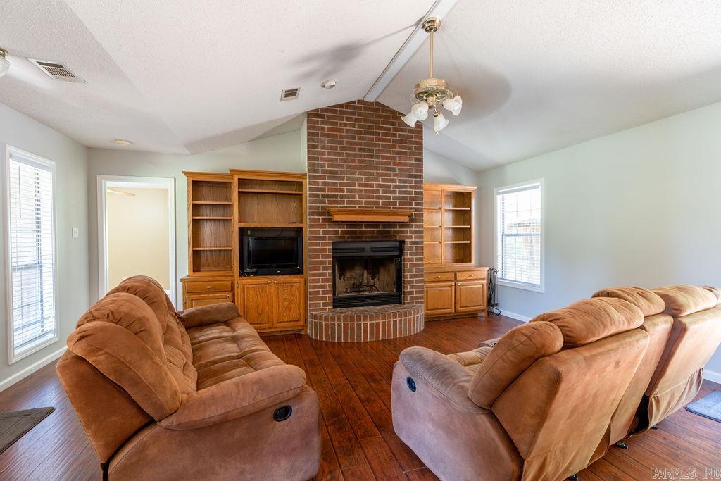 305  Pleasant Meadows Cv  Cabot, AR