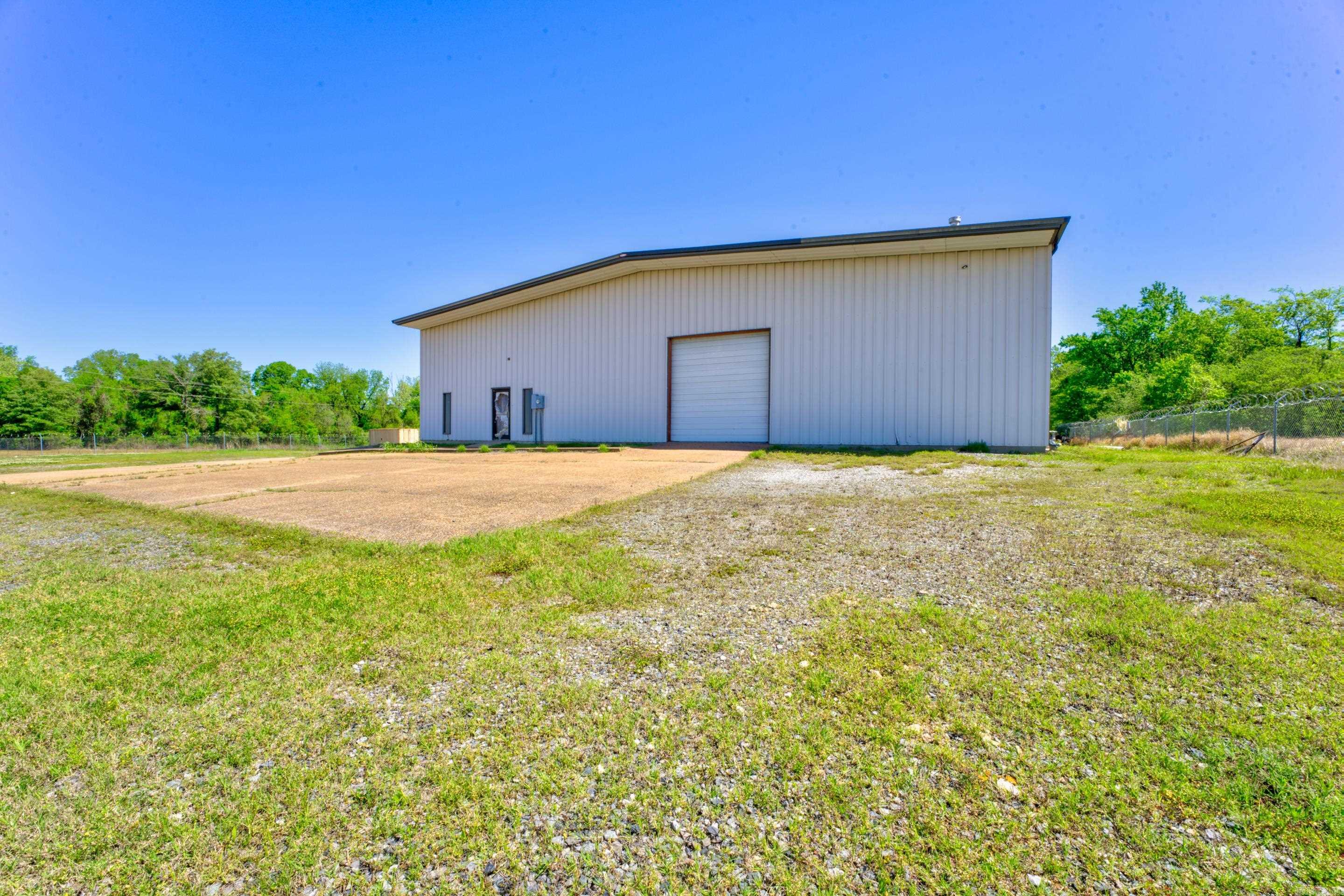 7485  Phillips 300 Rd.  Helena, AR