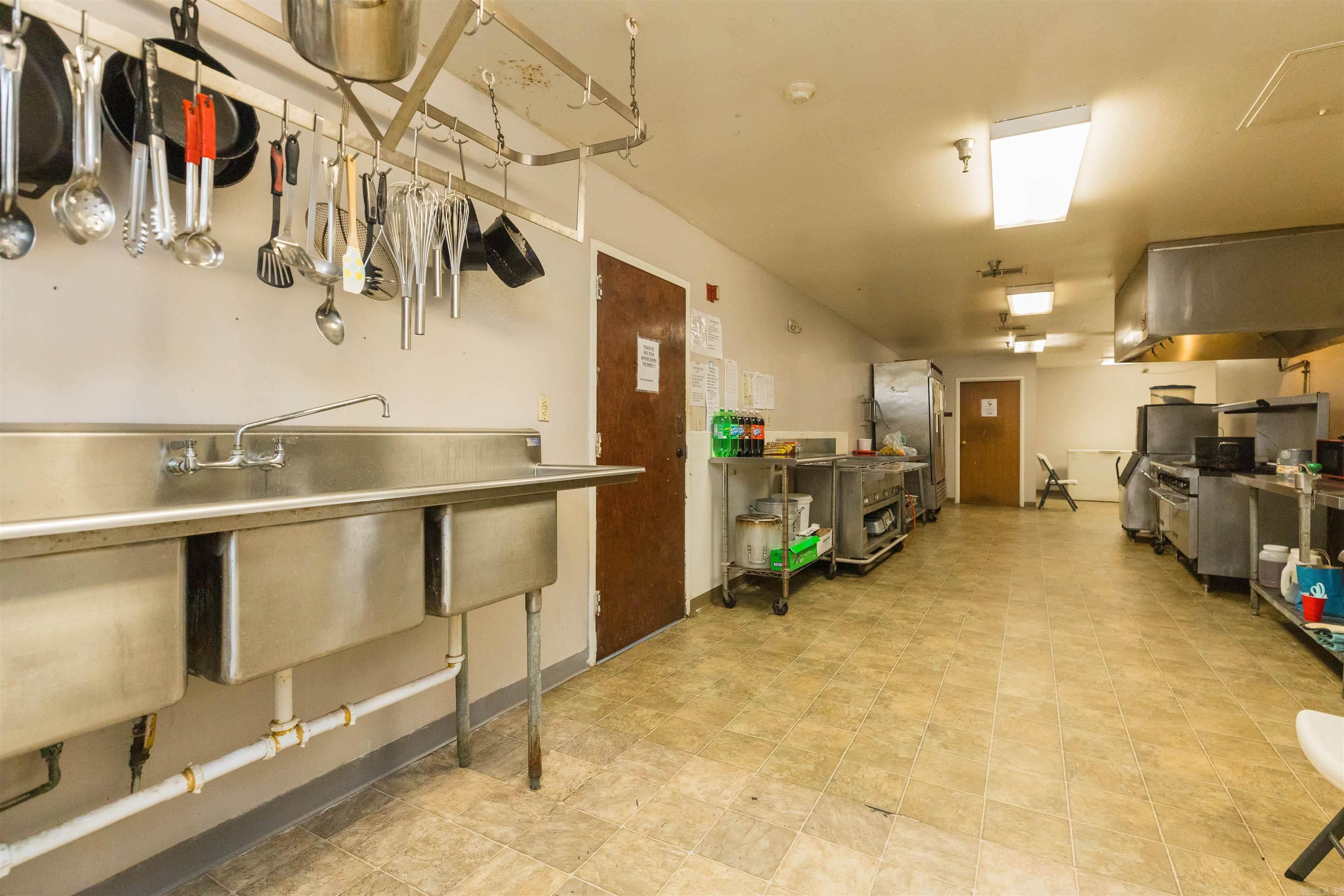 1804  lindauer  Forest City, AR