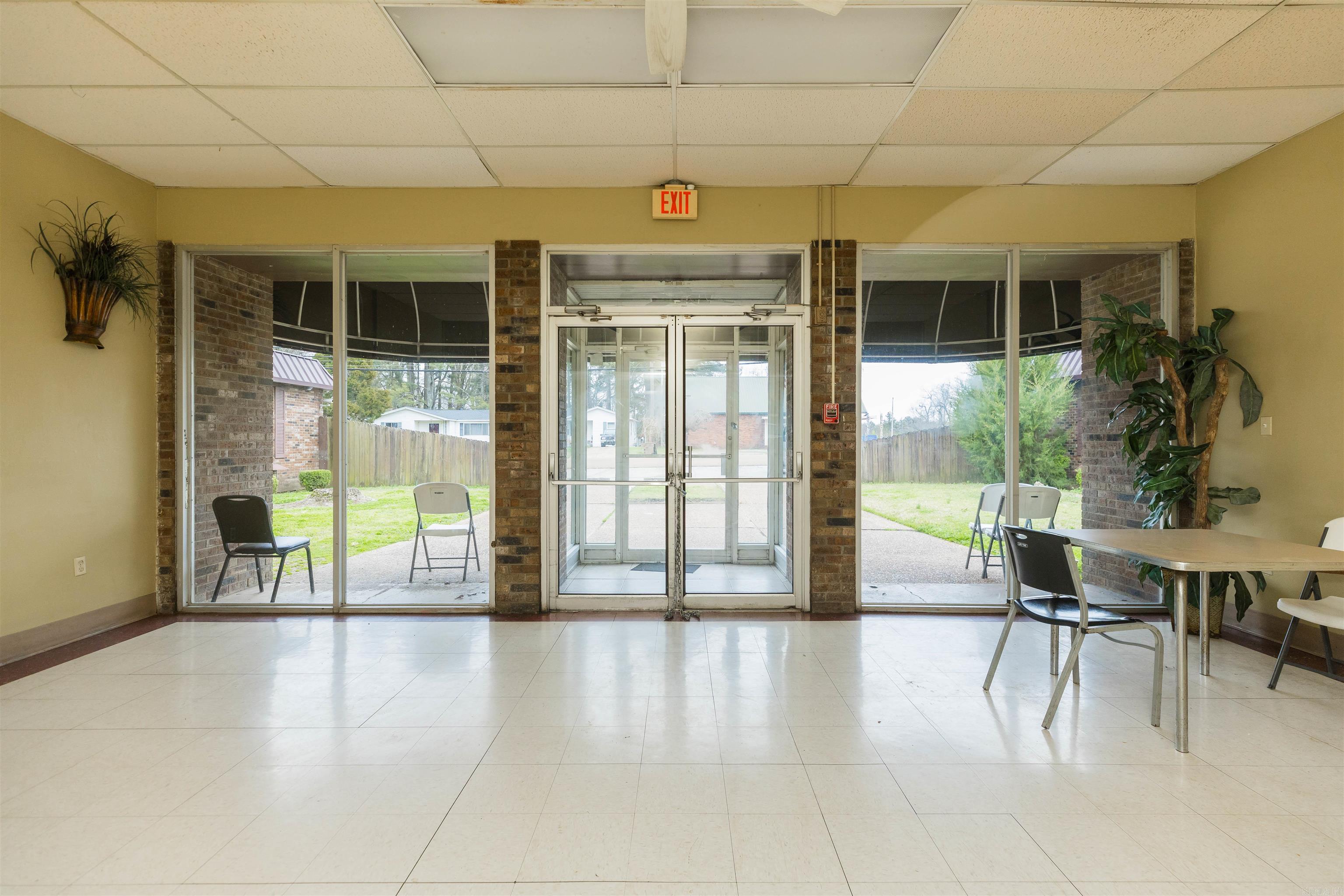 1804  lindauer  Forest City, AR