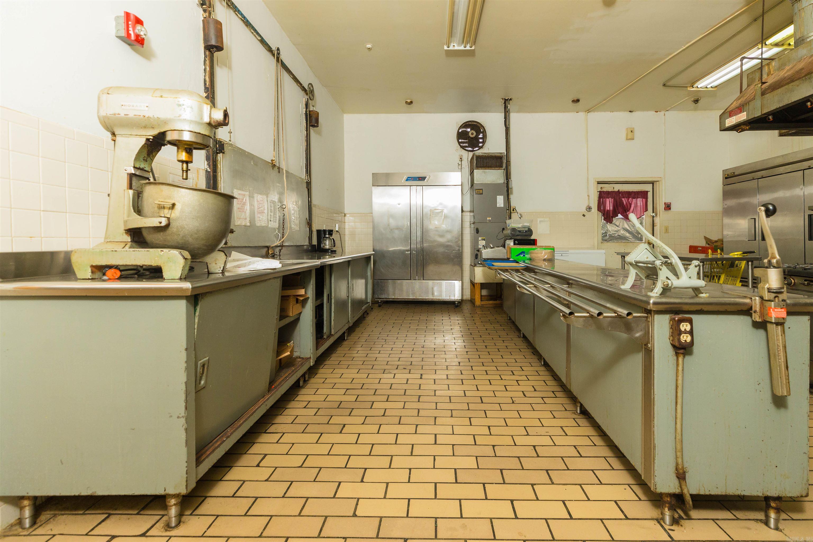 1804  lindauer  Forest City, AR
