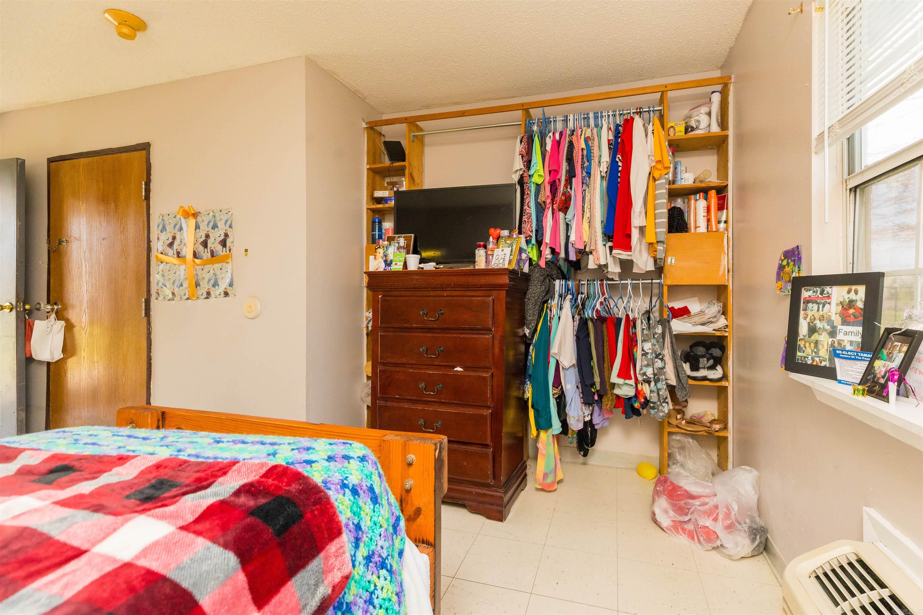 1804  lindauer  Forest City, AR