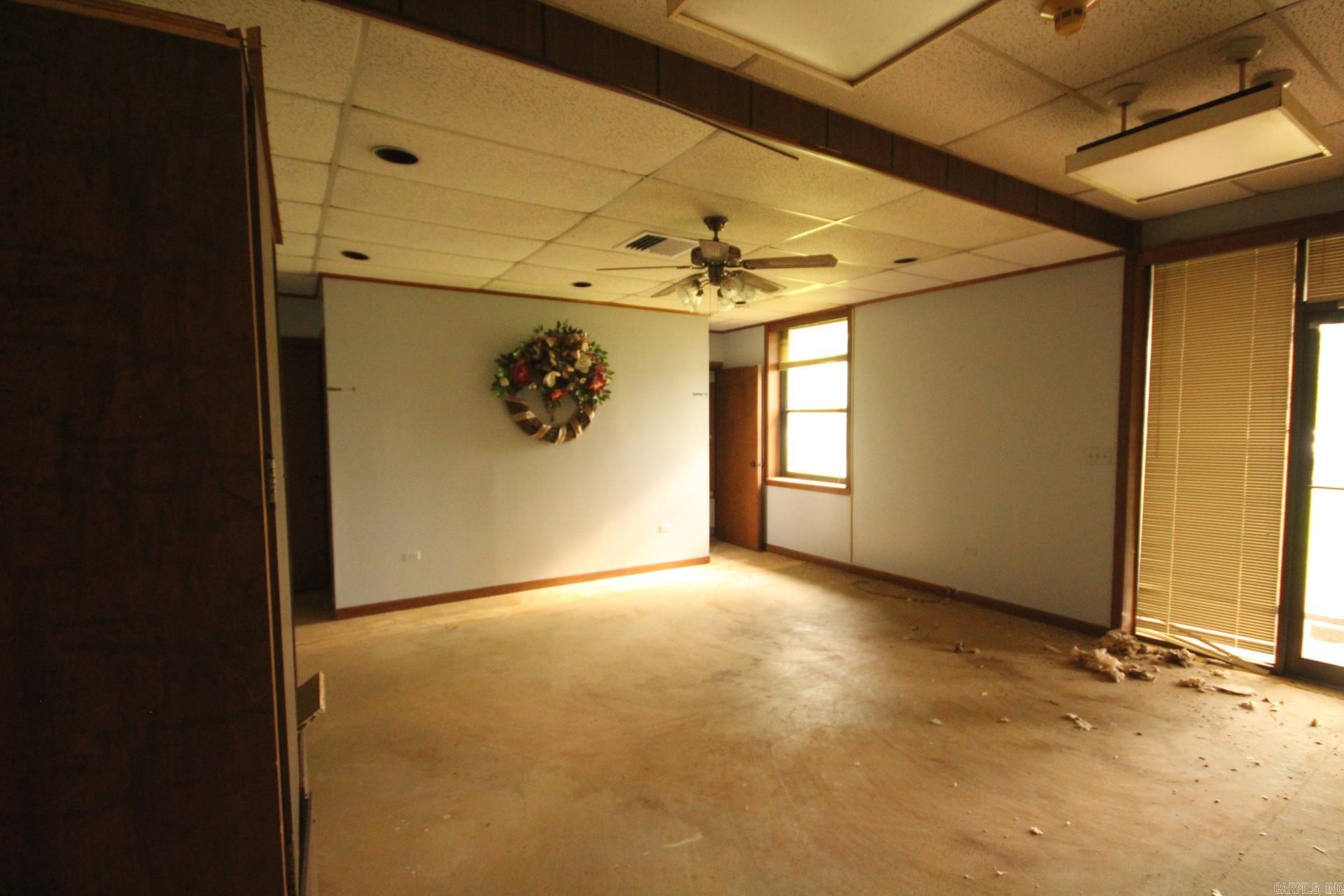 625 N Main  Nashville, AR