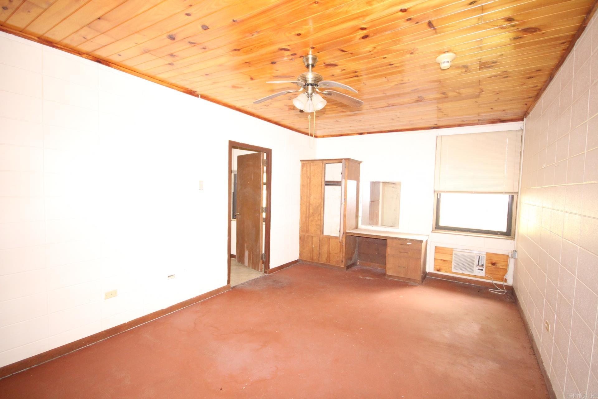 625 N Main  Nashville, AR