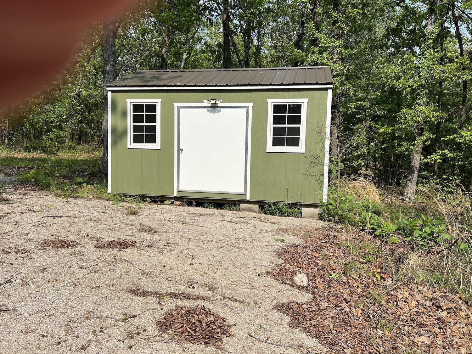 100  Pawnee Drive  Hardy, AR