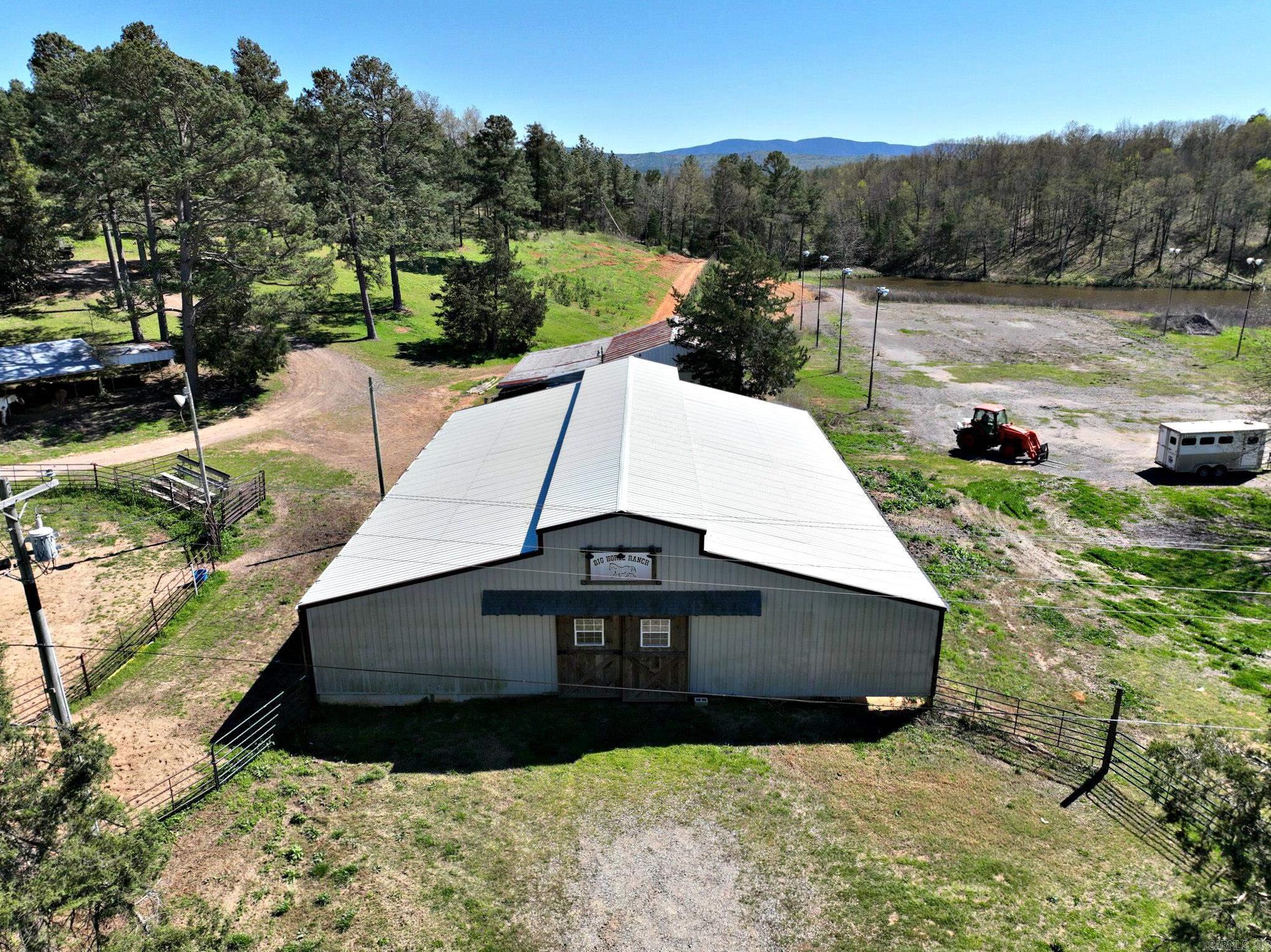 5779 E Hwy 28  Parks, AR