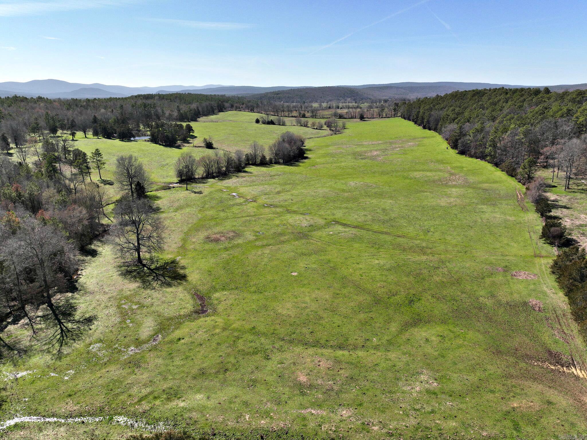 5779 E Hwy 28  Parks, AR