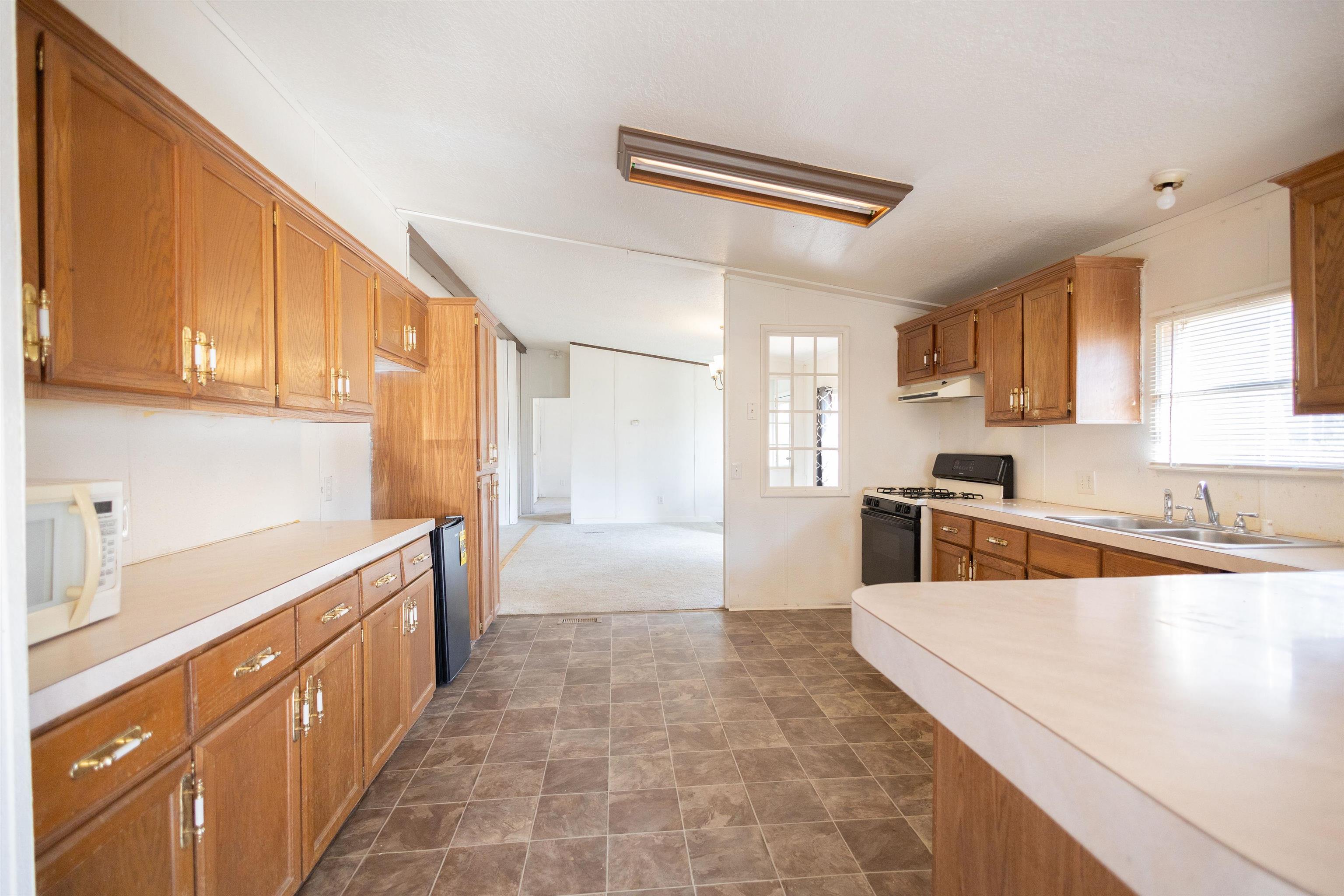 9  MC 124  Oakland, AR