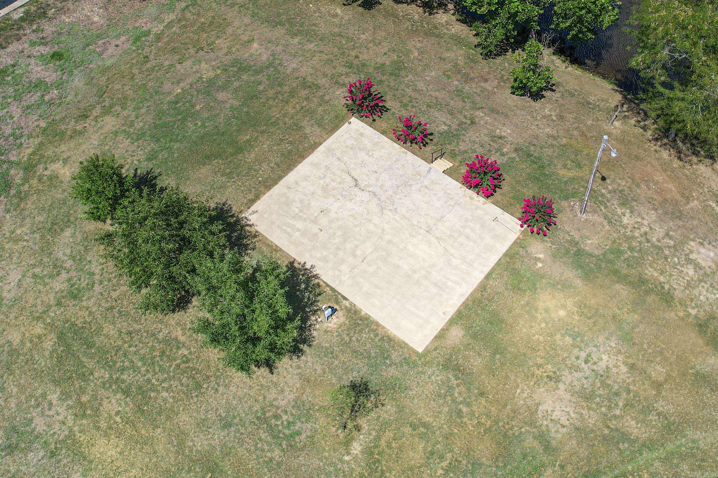 441  Clinton Crossing  Gillham, AR