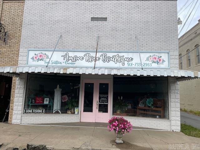 102 W Main  Carlisle, AR