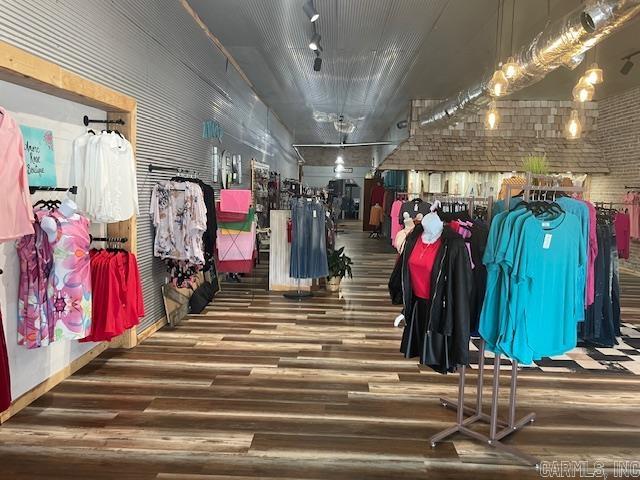 102 W Main  Carlisle, AR