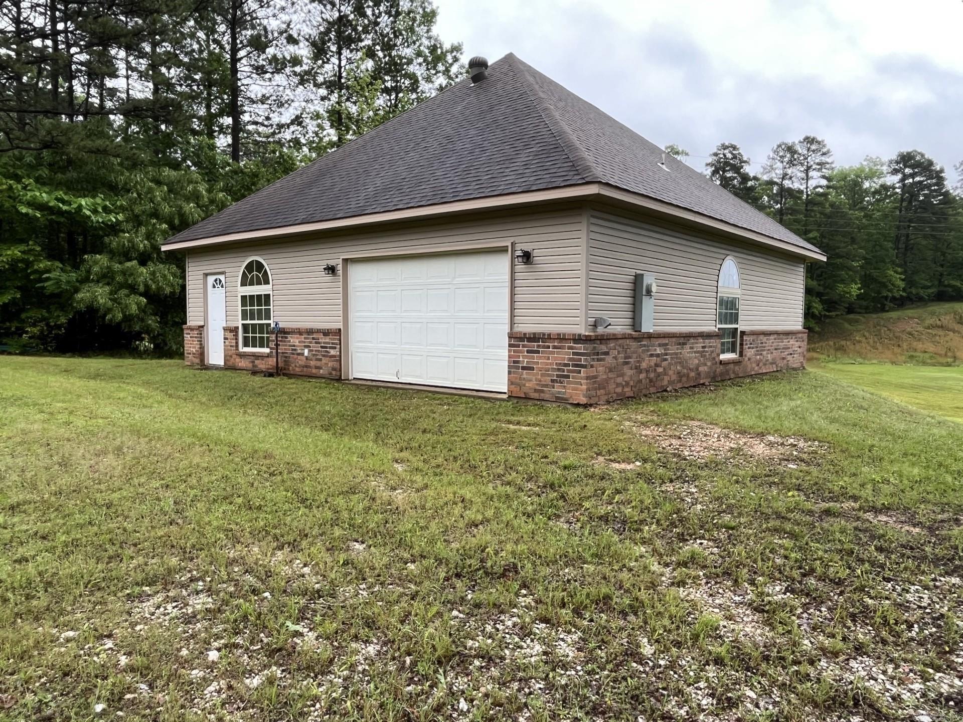 1270  Fern Creek  Benton, AR