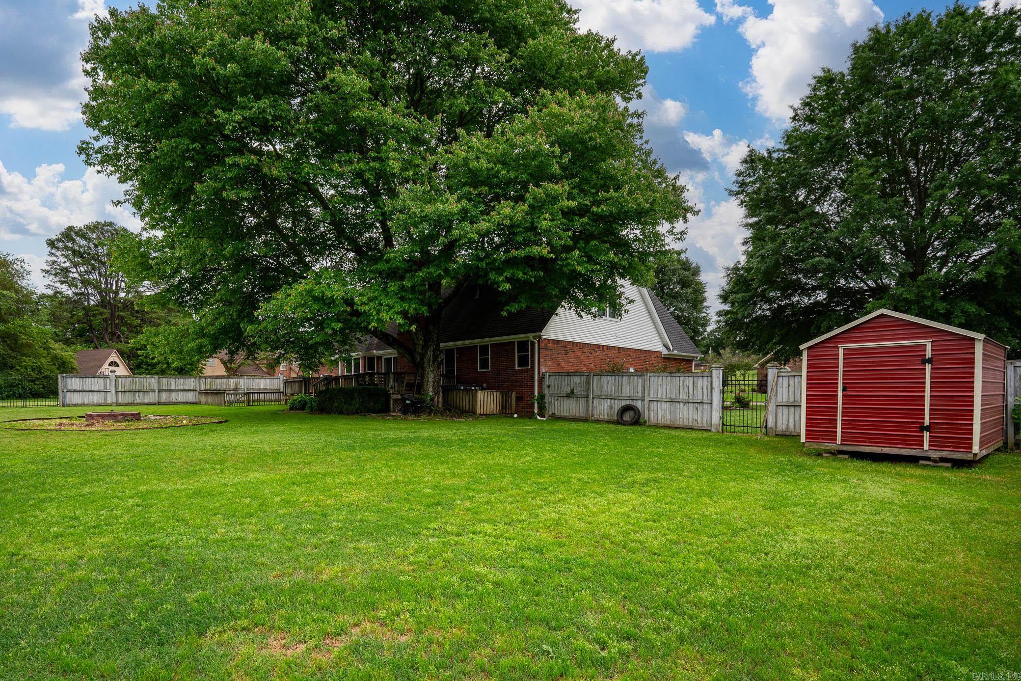 1202 Dogwood Trail