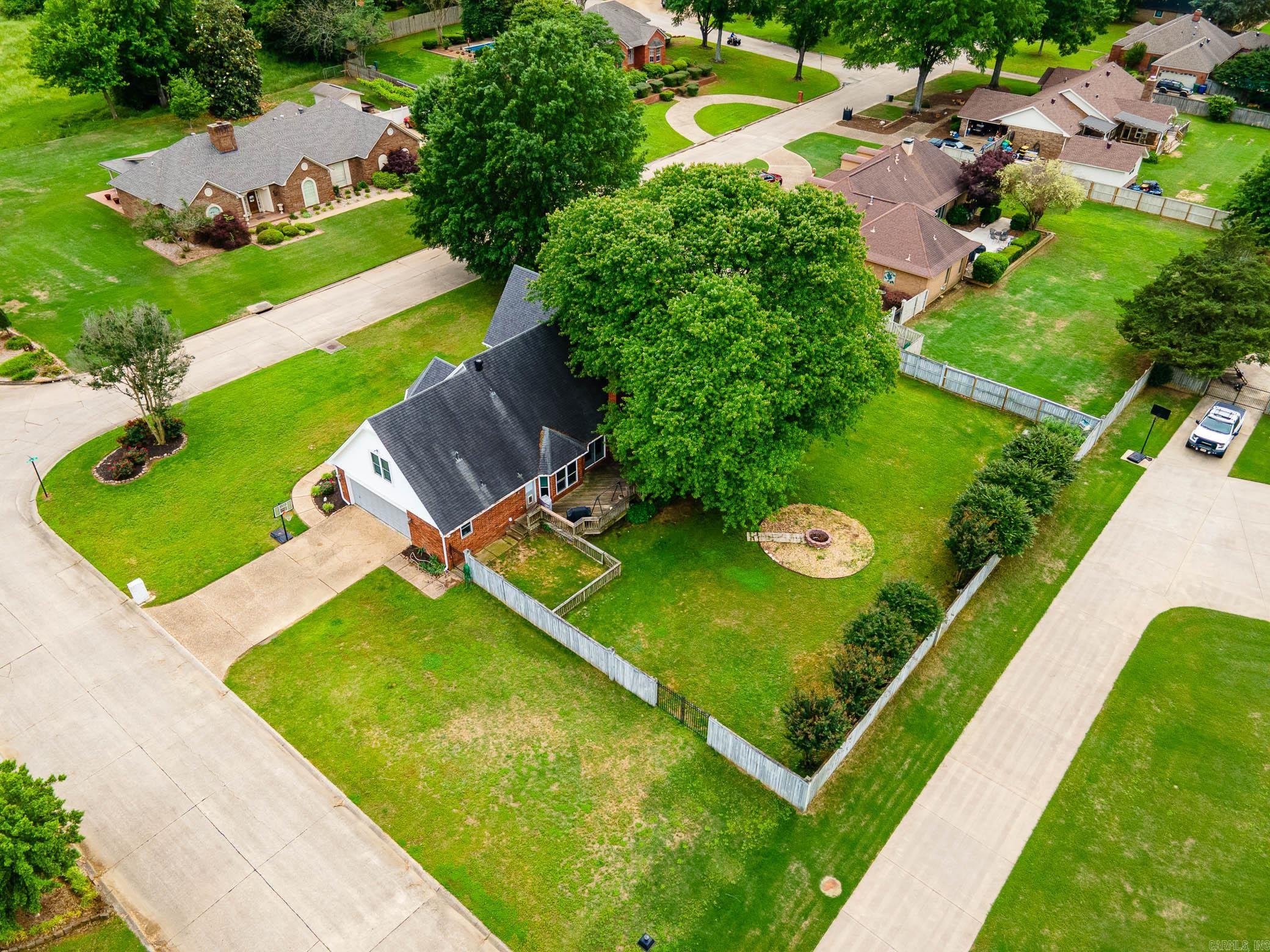 1202 Dogwood Trail