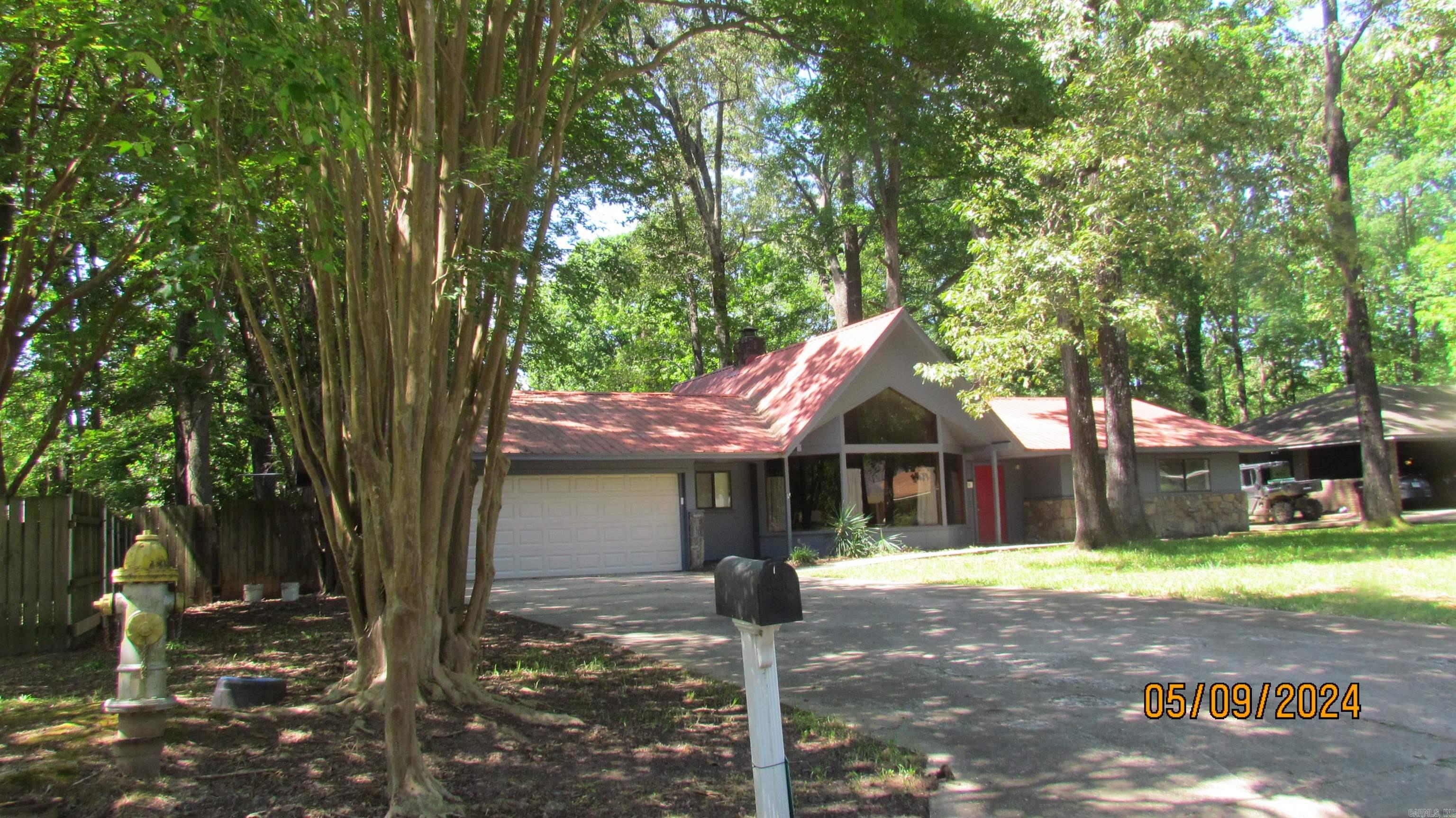 108 Greenbriar Circle  Crossett, AR