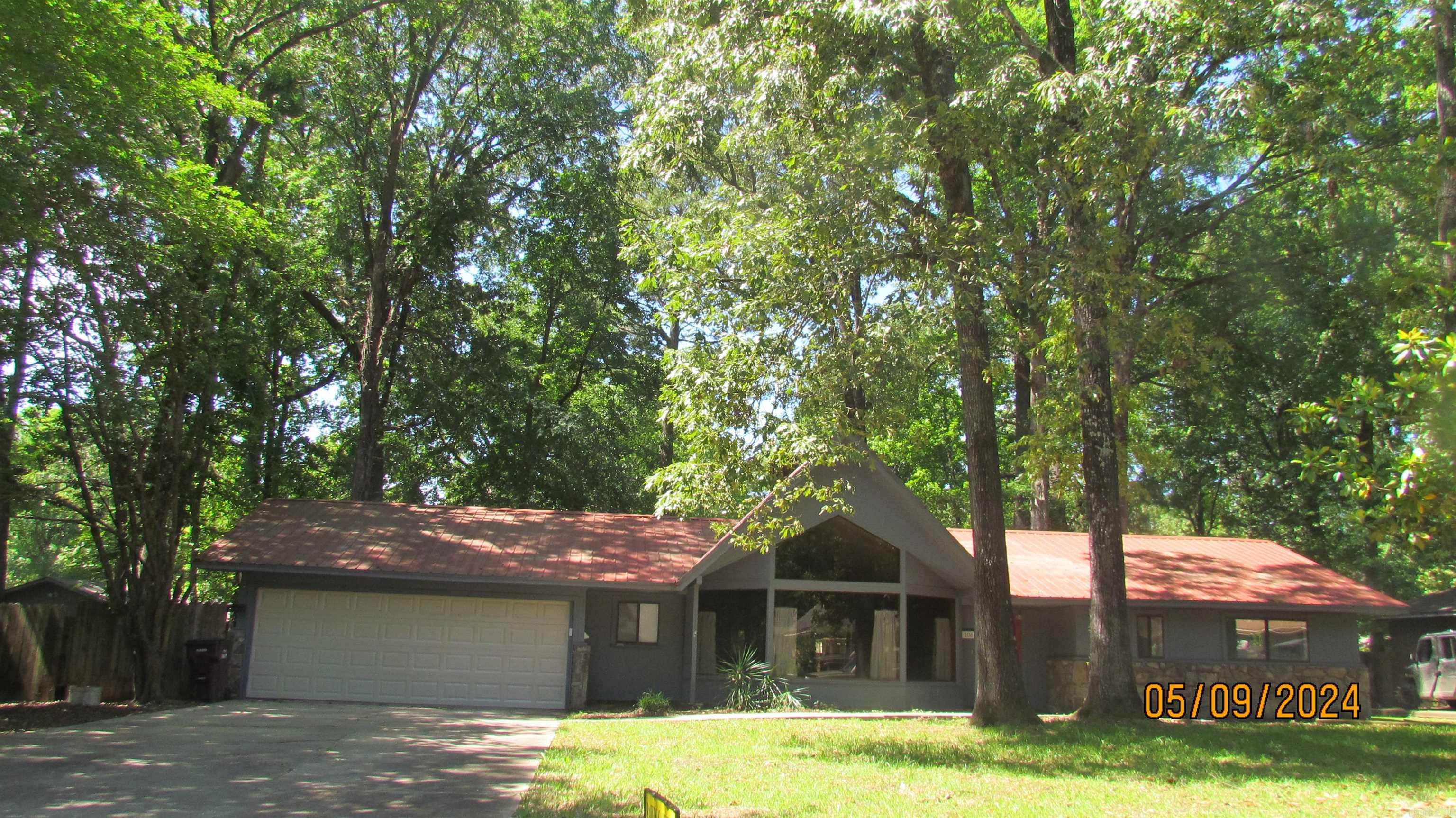 108 Greenbriar Circle  Crossett, AR