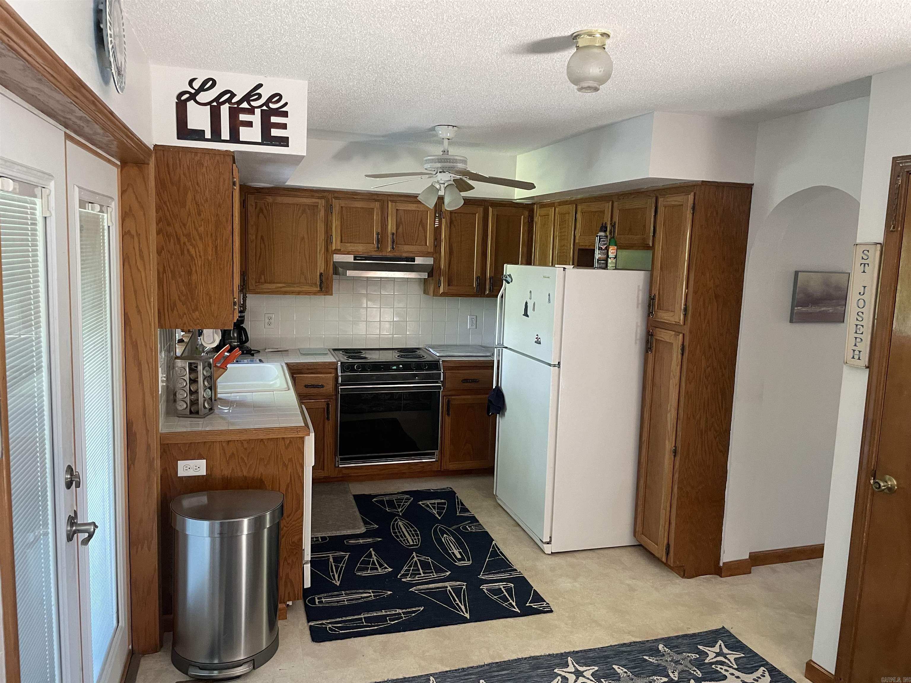 235  Sylvan  Greers Ferry, AR
