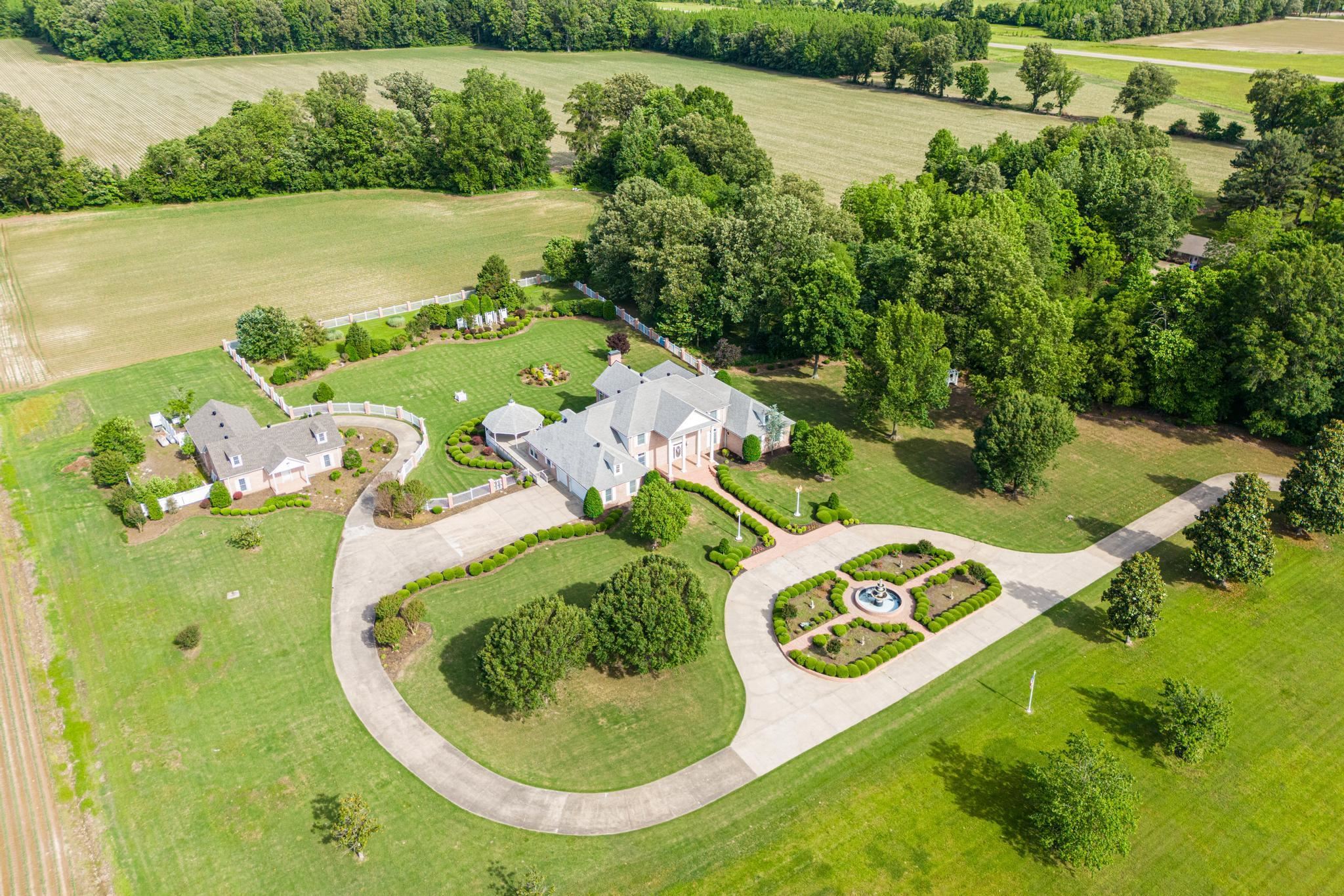3201 S 2ND HWY 69 Paragould, AR