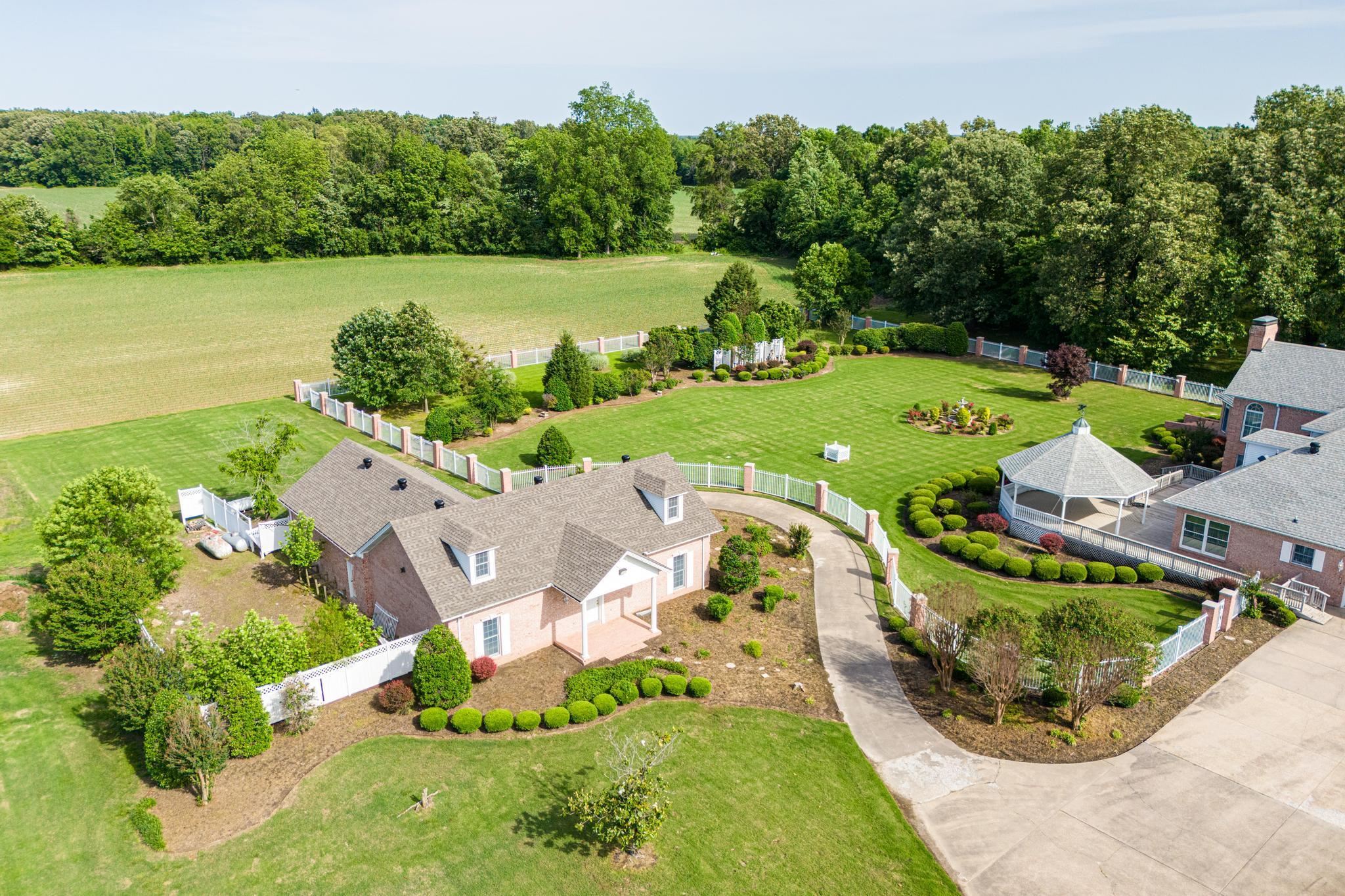 3201 S 2ND HWY 69 Paragould, AR