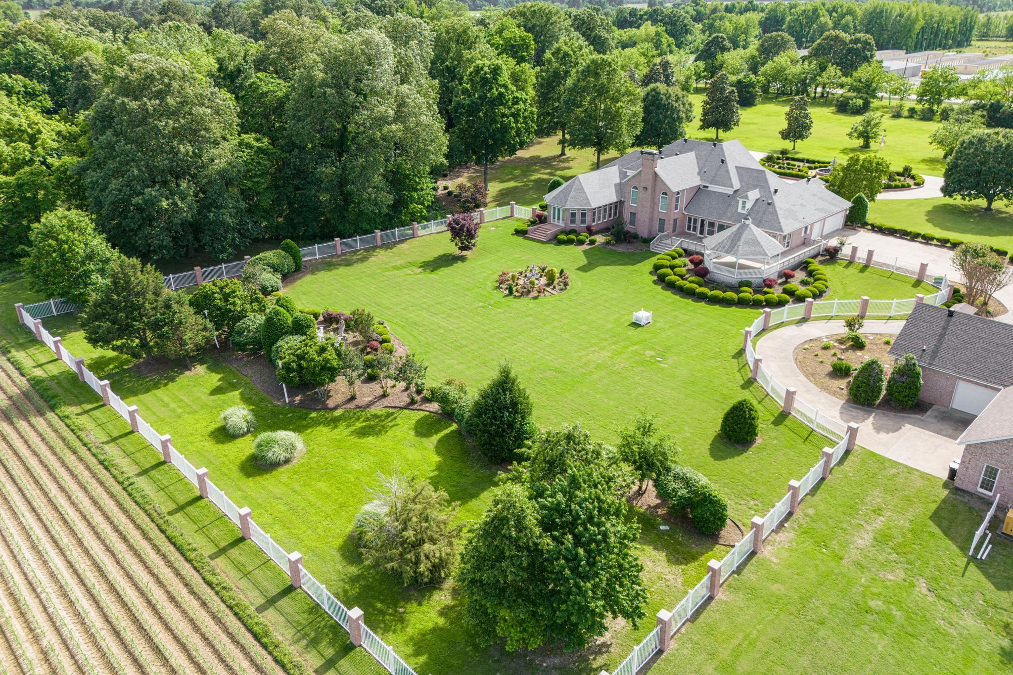 3201 S 2ND HWY 69 Paragould, AR