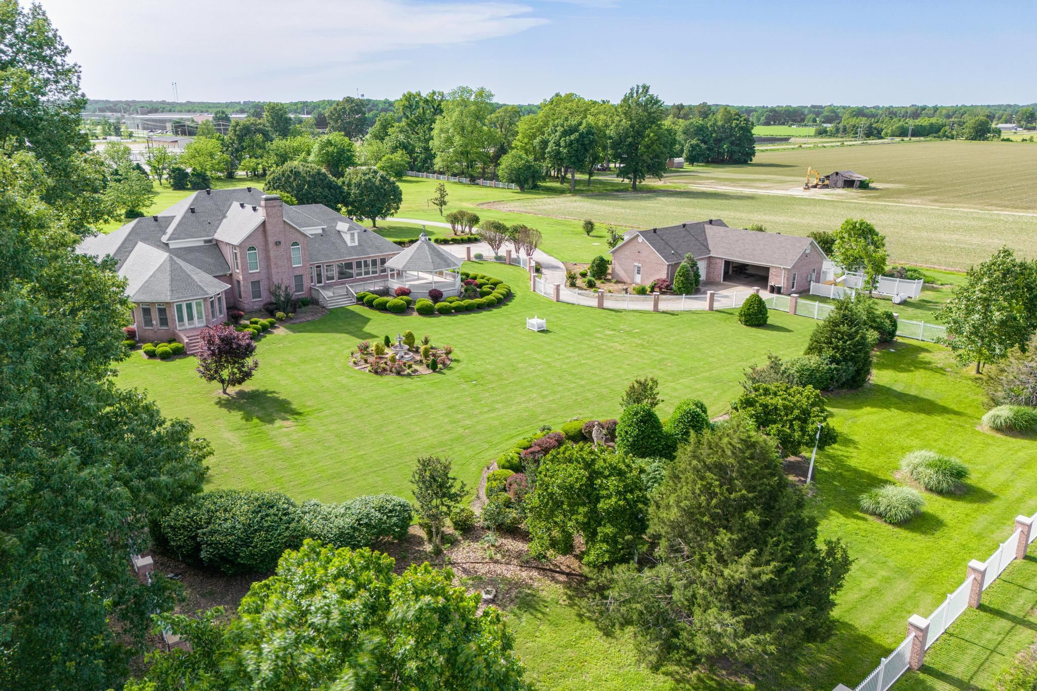 3201 S 2ND HWY 69 Paragould, AR