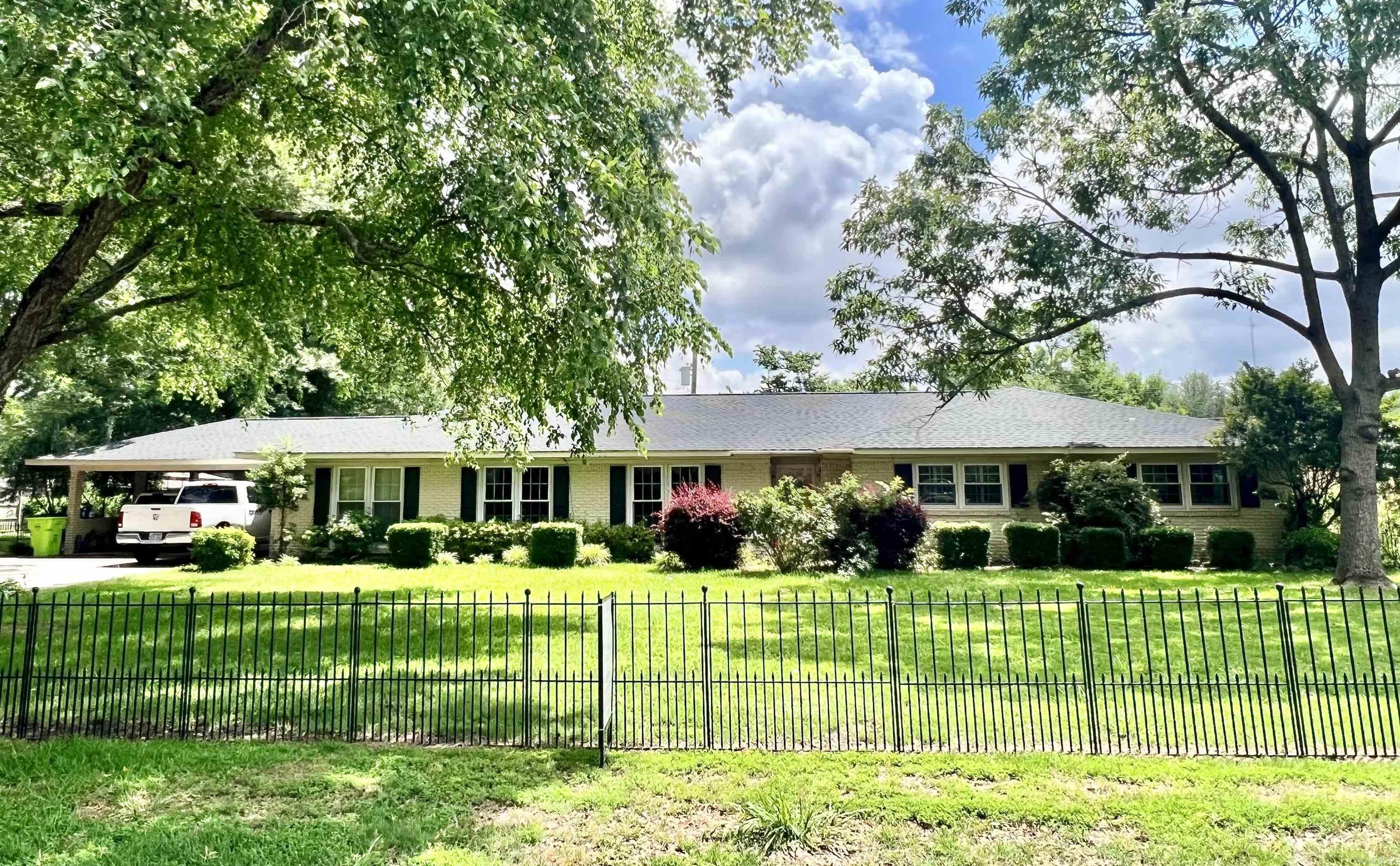 1711  Coker Hampton  Stuttgart, AR