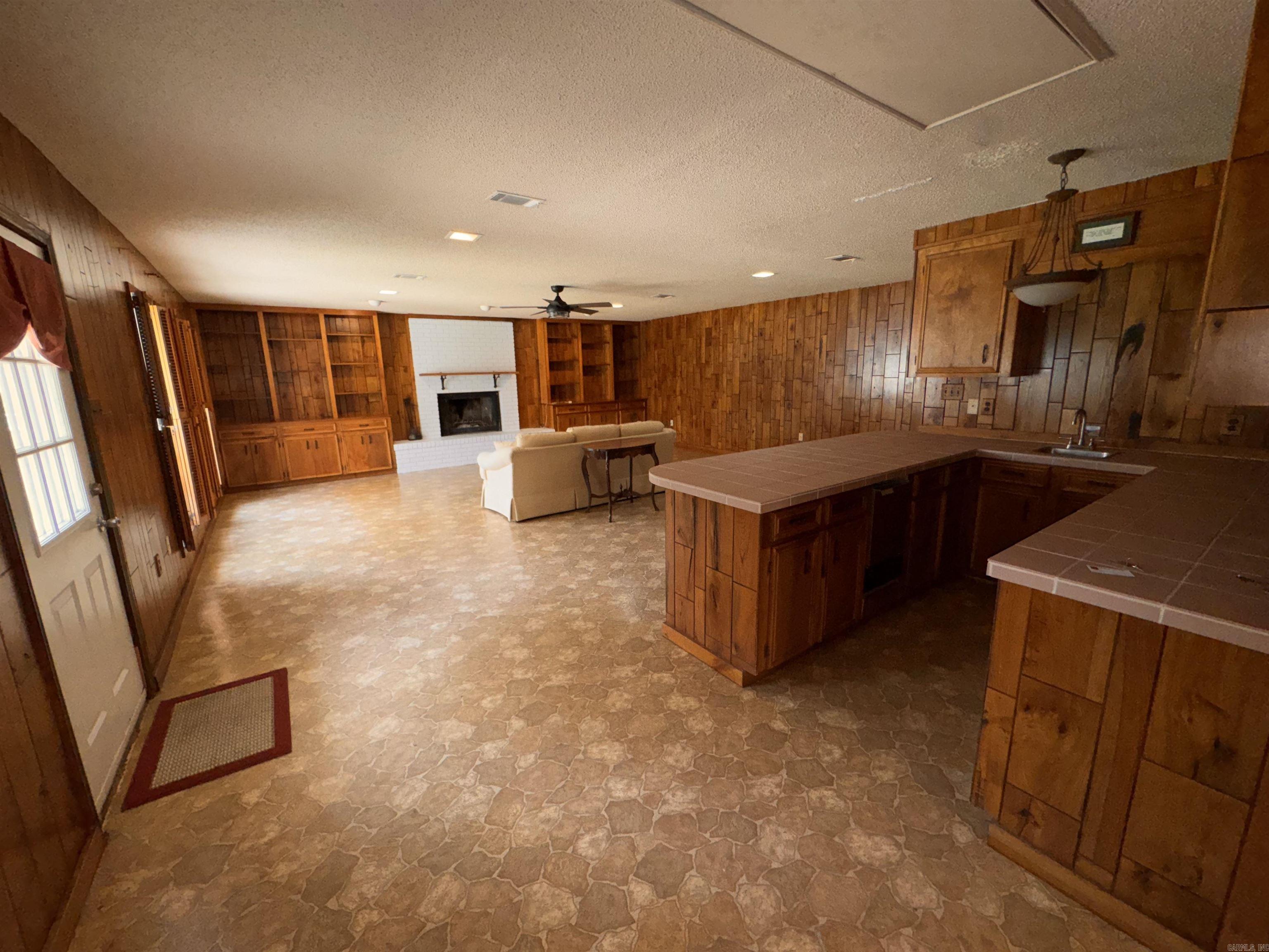 1711  Coker Hampton  Stuttgart, AR