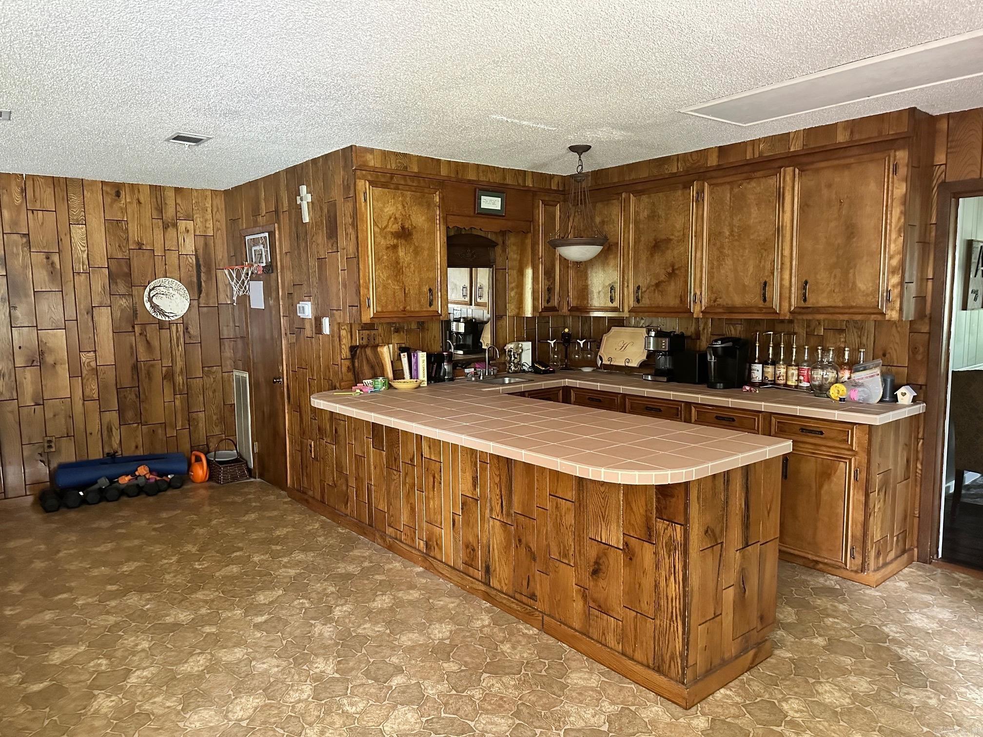 1711  Coker Hampton  Stuttgart, AR
