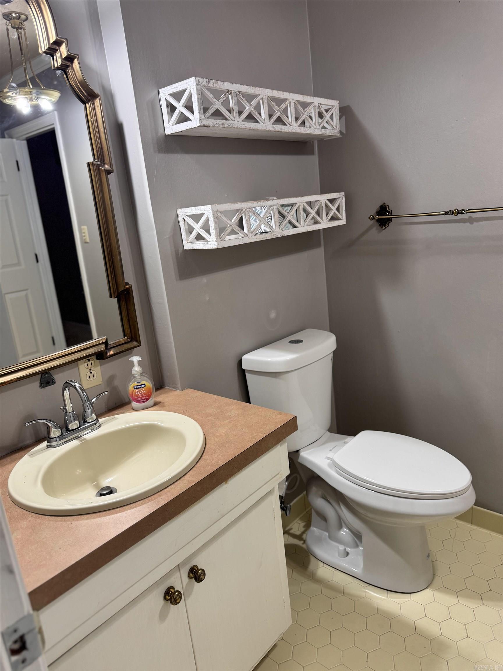 1711 Coker Hampton  Stuttgart, AR