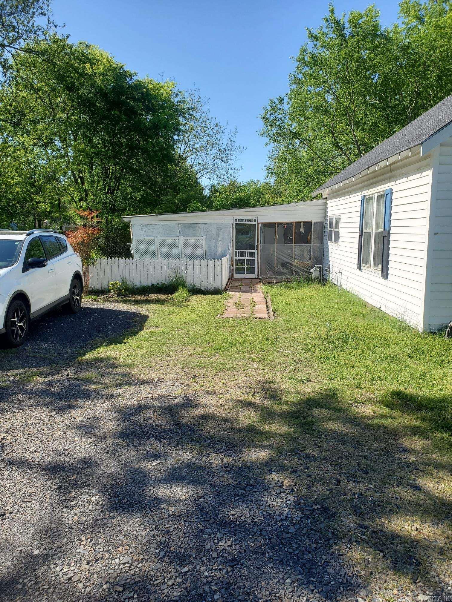 803  Pine Avenue  Mena, AR