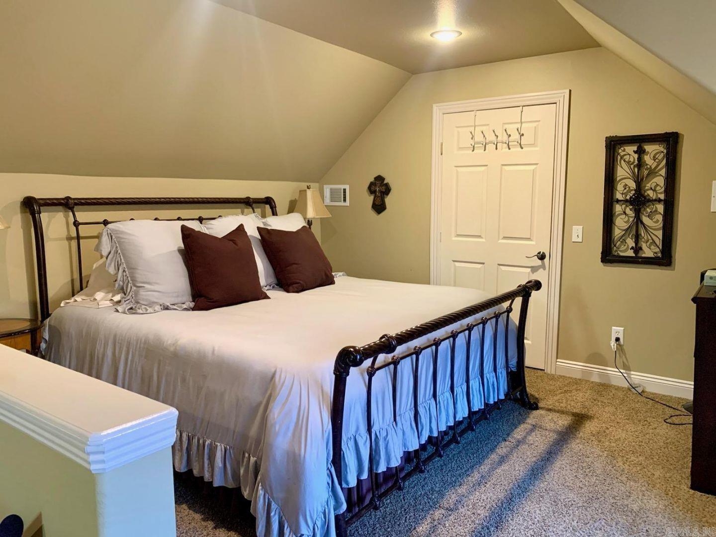 906  Grandview  Mena, AR
